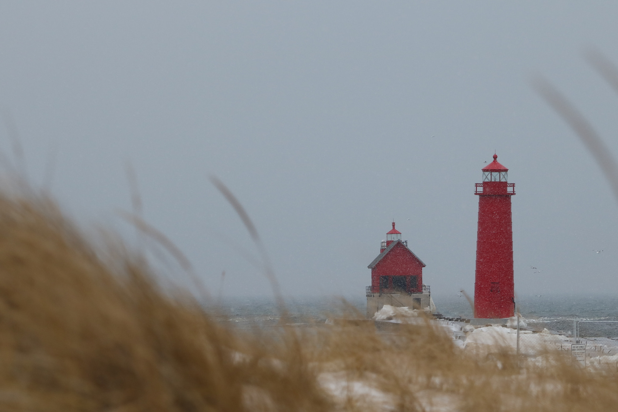 Canon EOS 750D (EOS Rebel T6i / EOS Kiss X8i) + Canon EF 70-200mm F4L USM sample photo. Grand haven. photography