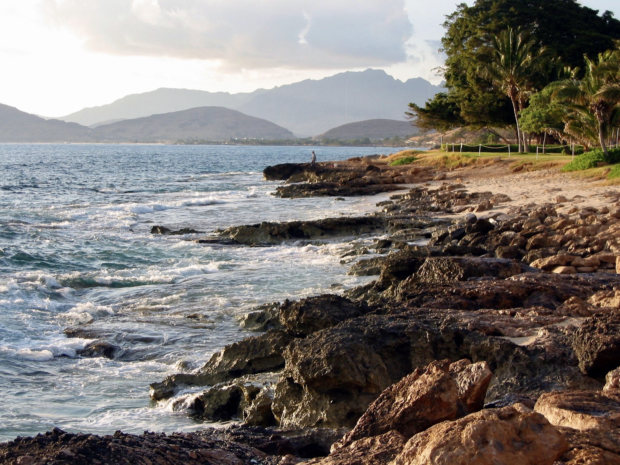 Canon POWERSHOT S30 sample photo. North shore oahu hawaii photography