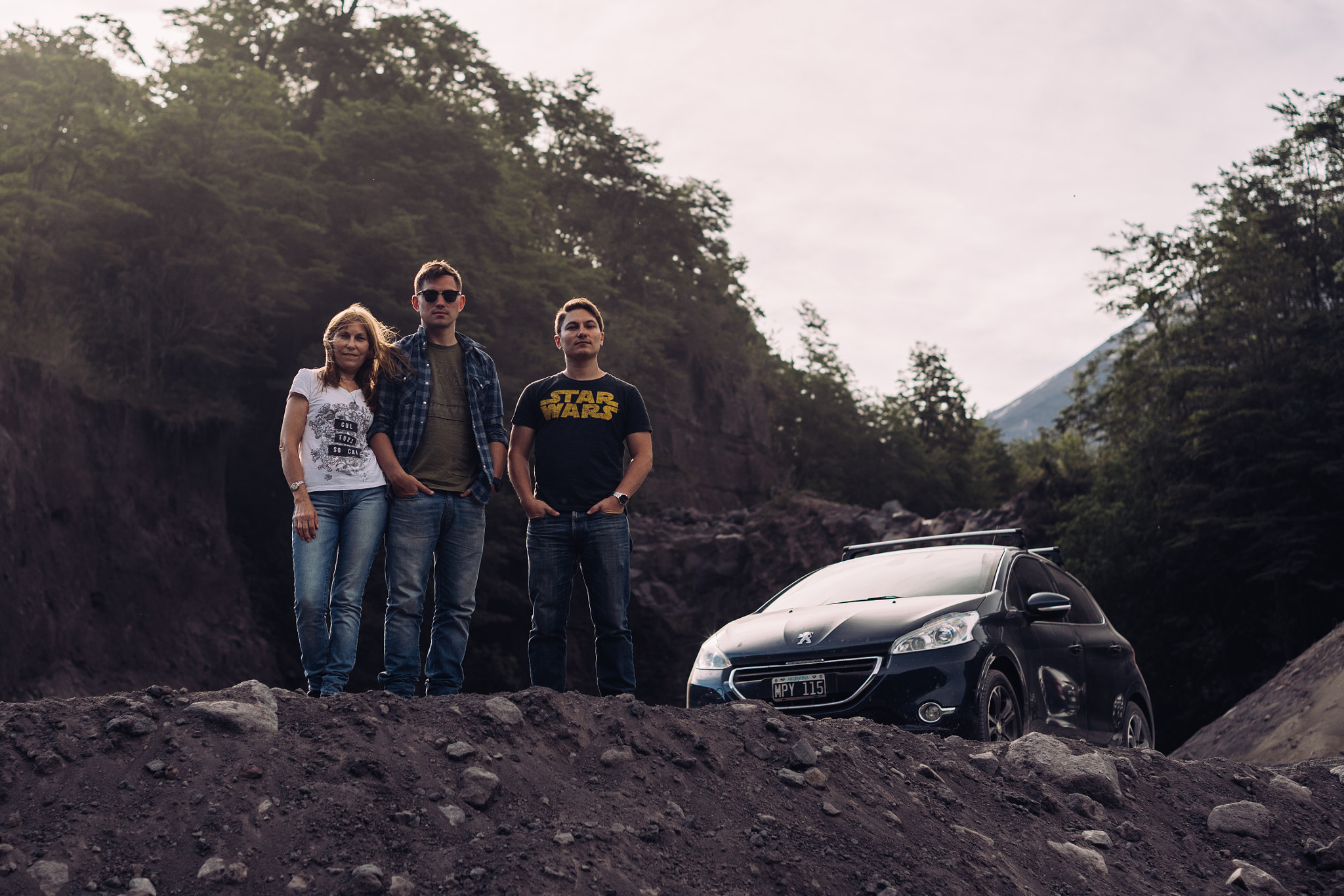 E 50mm F2 sample photo. Family portrait photography