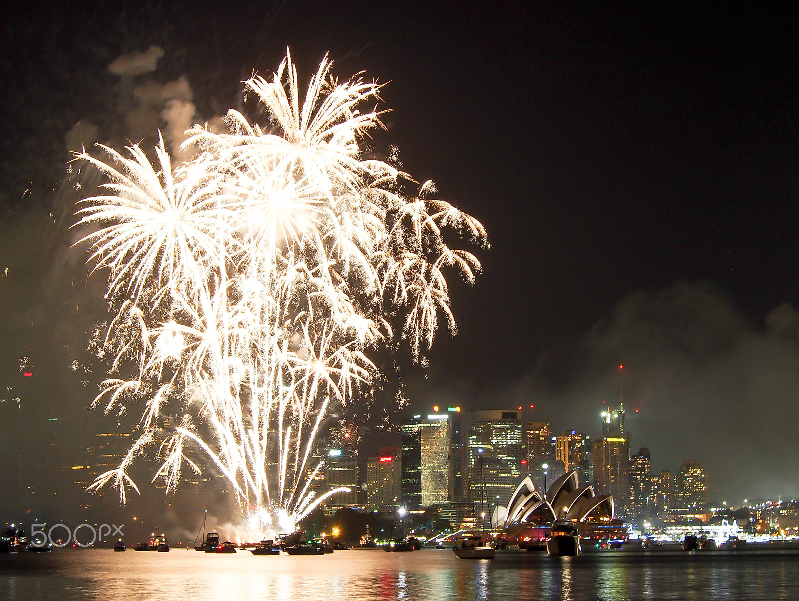 Olympus OM-D E-M5 sample photo. Sydney harbor at new years eve photography