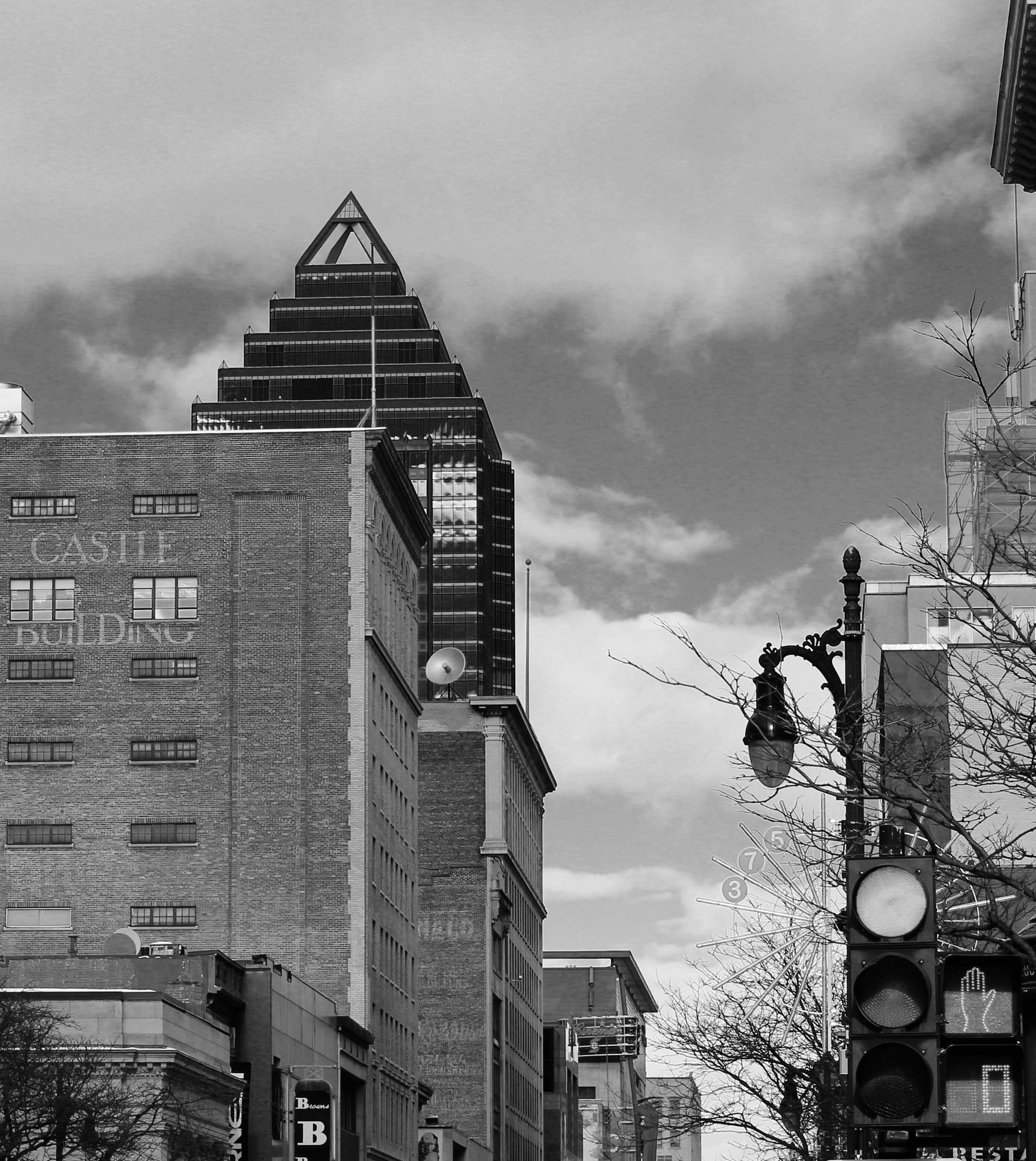 Canon EF 50mm F1.4 USM sample photo. Montreal, down town photography