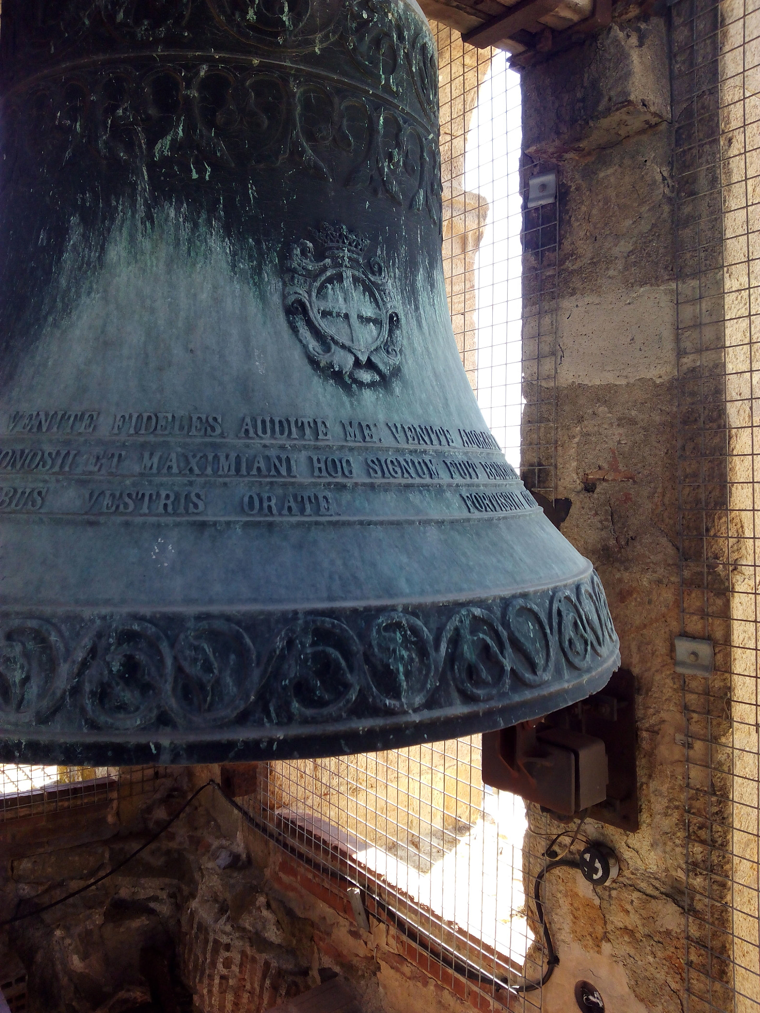 bq Aquaris E5 HD sample photo. Old church bell photography