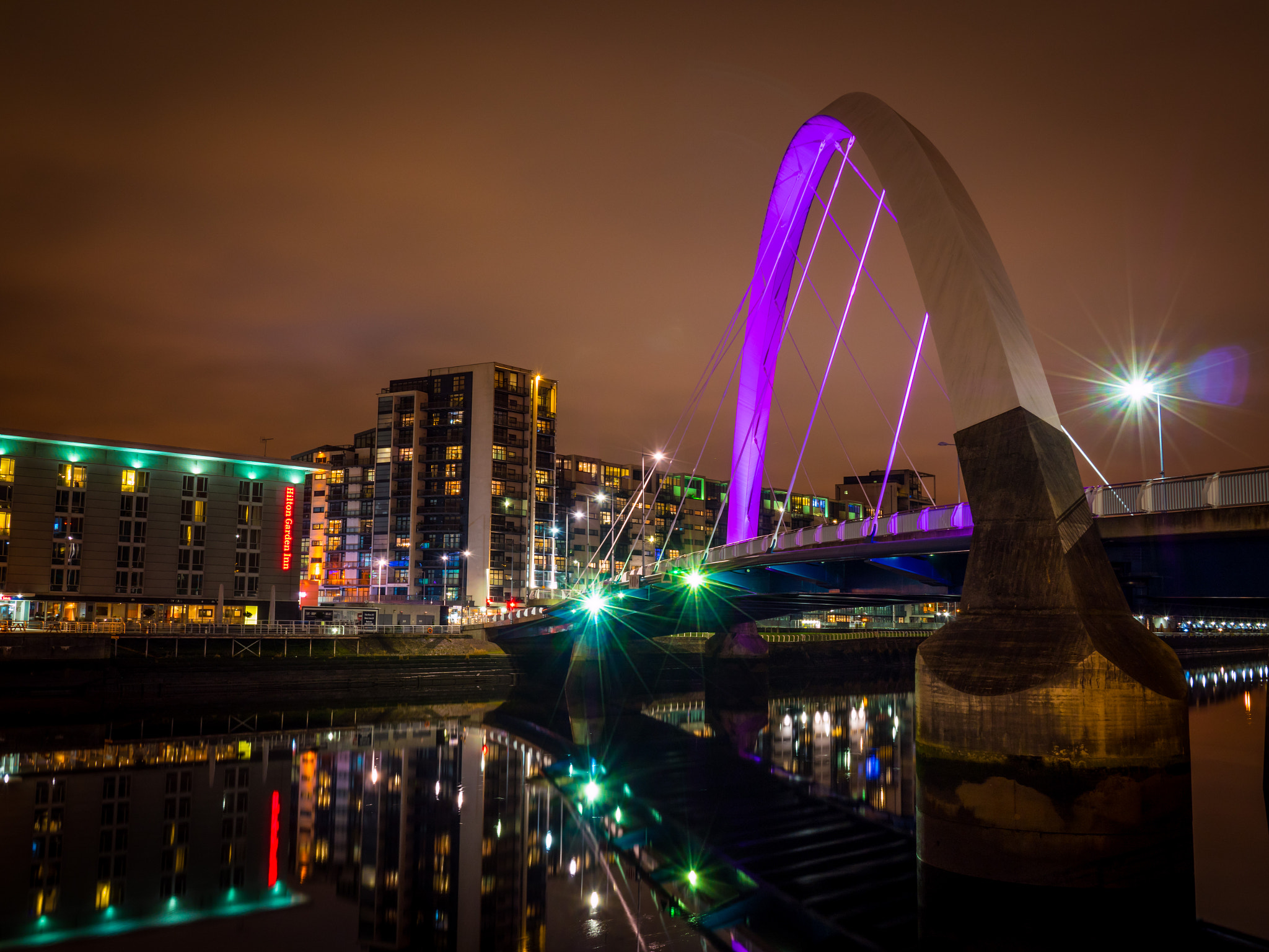 Panasonic Lumix DMC-GX8 sample photo. Glasgow - squinty bridge photography