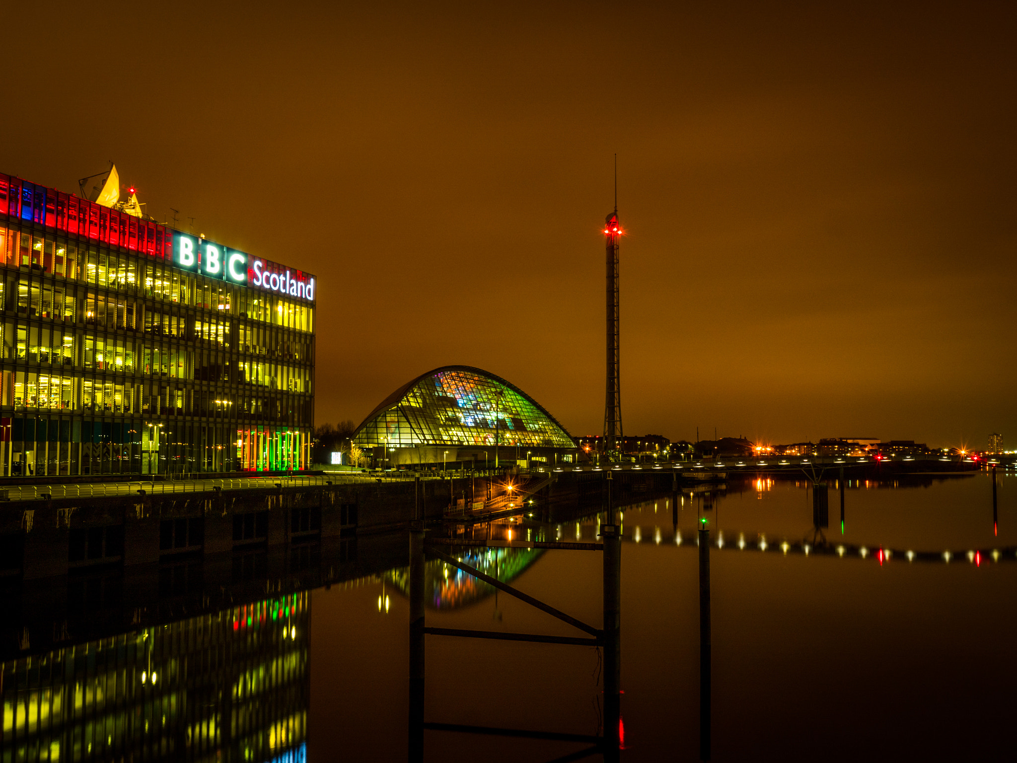 Panasonic Lumix DMC-GX8 sample photo. Glasgow river clyde photography