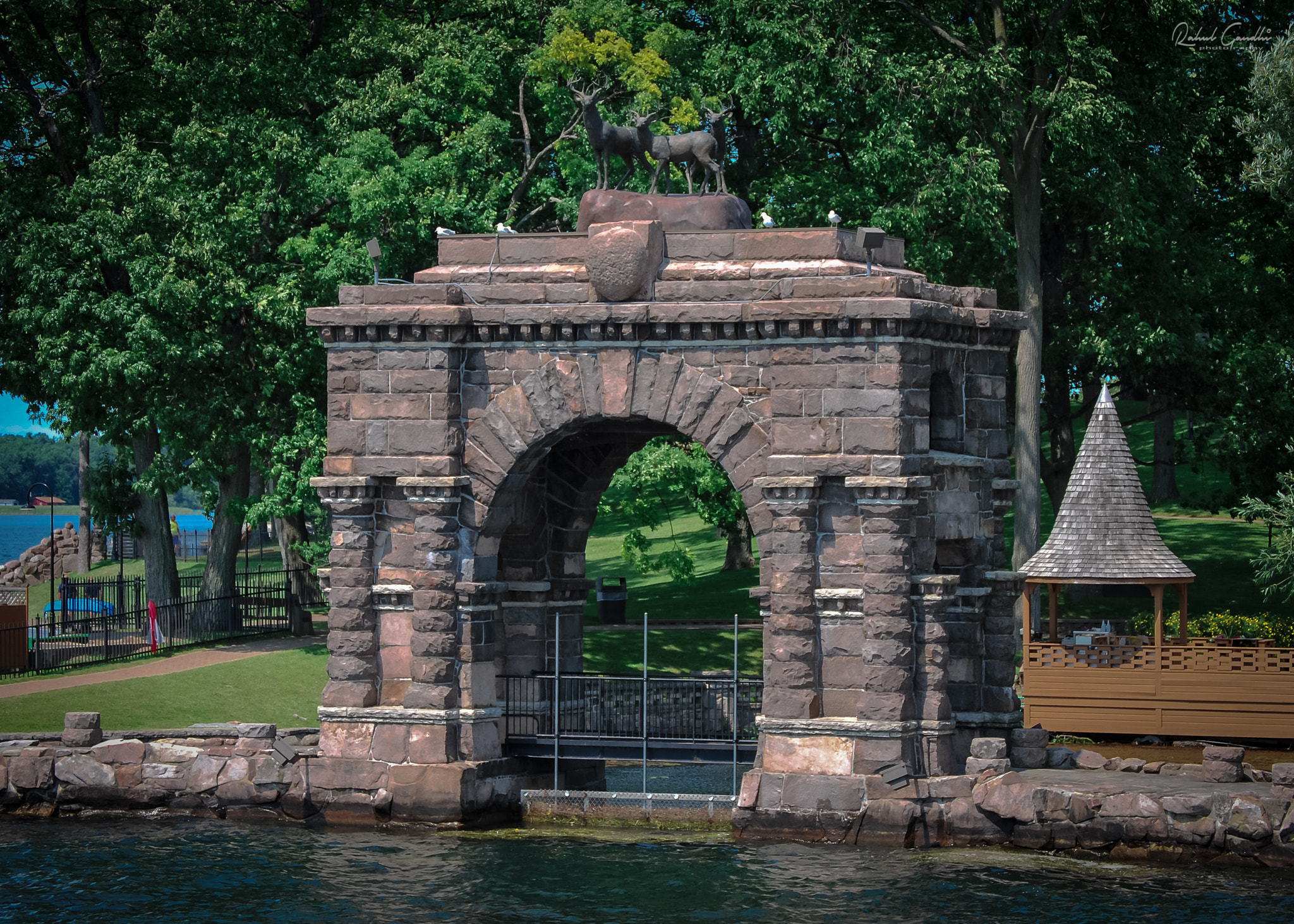 Nikon D60 sample photo. Gate photography