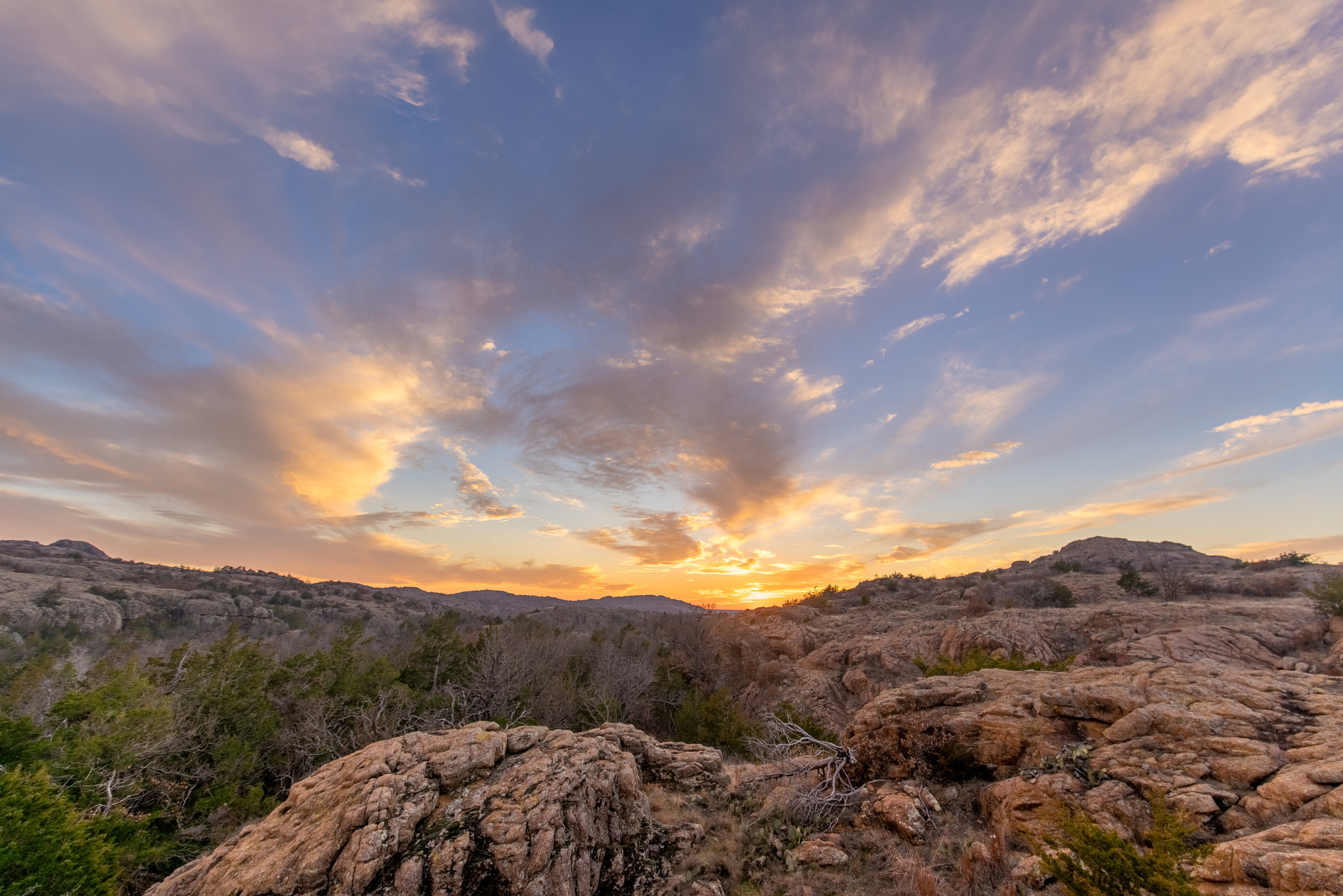 Sony a7R + Canon EF 16-35mm F4L IS USM sample photo. Southwest oklahoma sunset photography