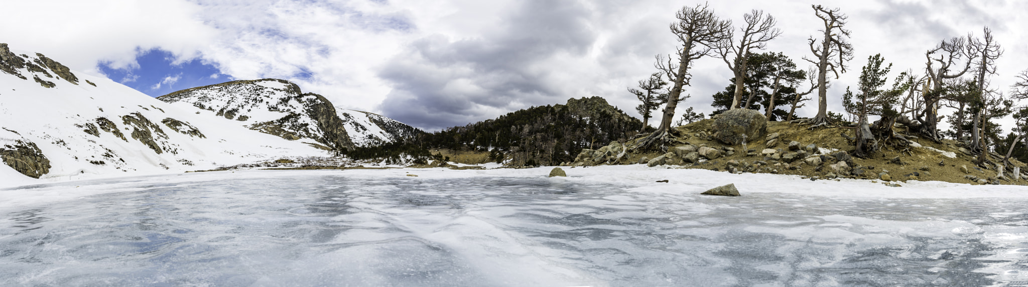 Nikon D600 + Nikon AF-S Nikkor 20mm F1.8G ED sample photo. Out on the frozen lake at saint mary's glacier photography