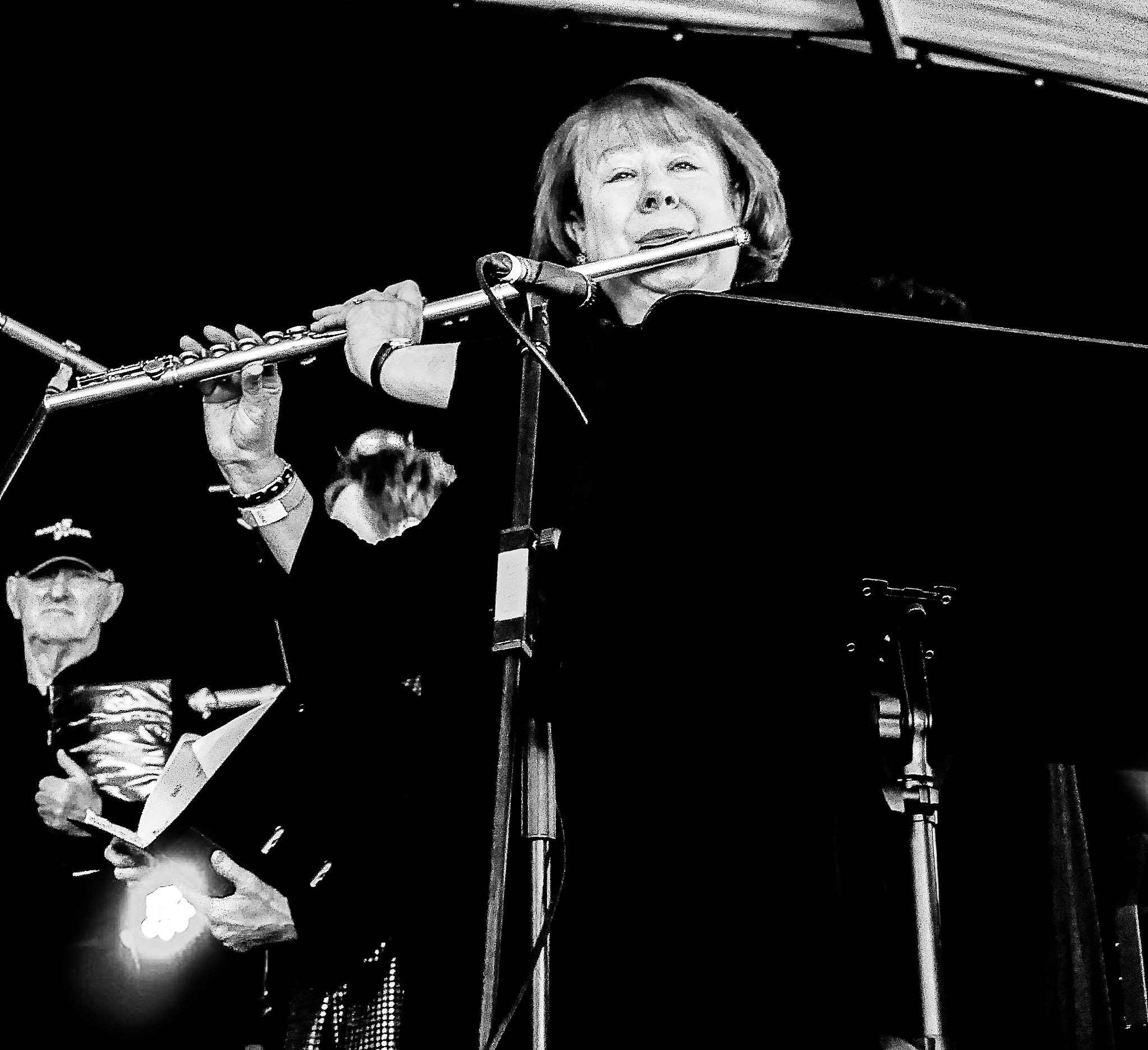 Panasonic Lumix DMC-GX7 sample photo. Flautist extraordinaire photography