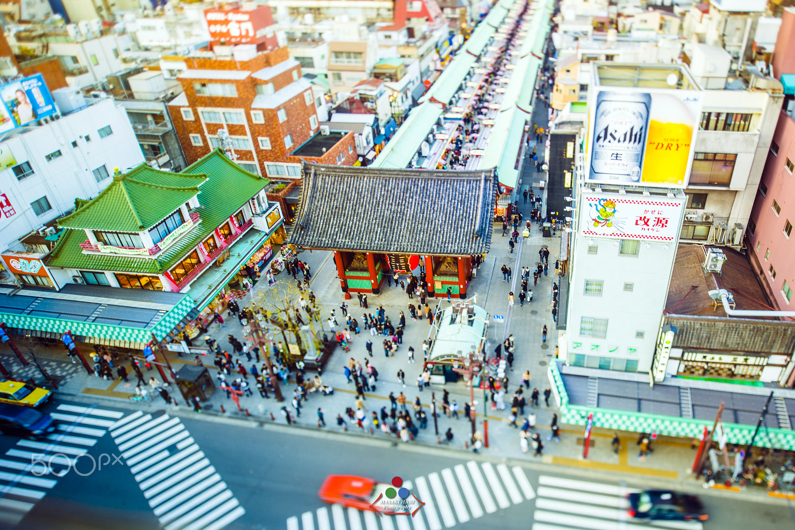 Nikon D810 + Nikon PC-E Nikkor 24mm F3.5D ED Tilt-Shift sample photo. Tokyo kaminarimon tilt-shift miniature photography