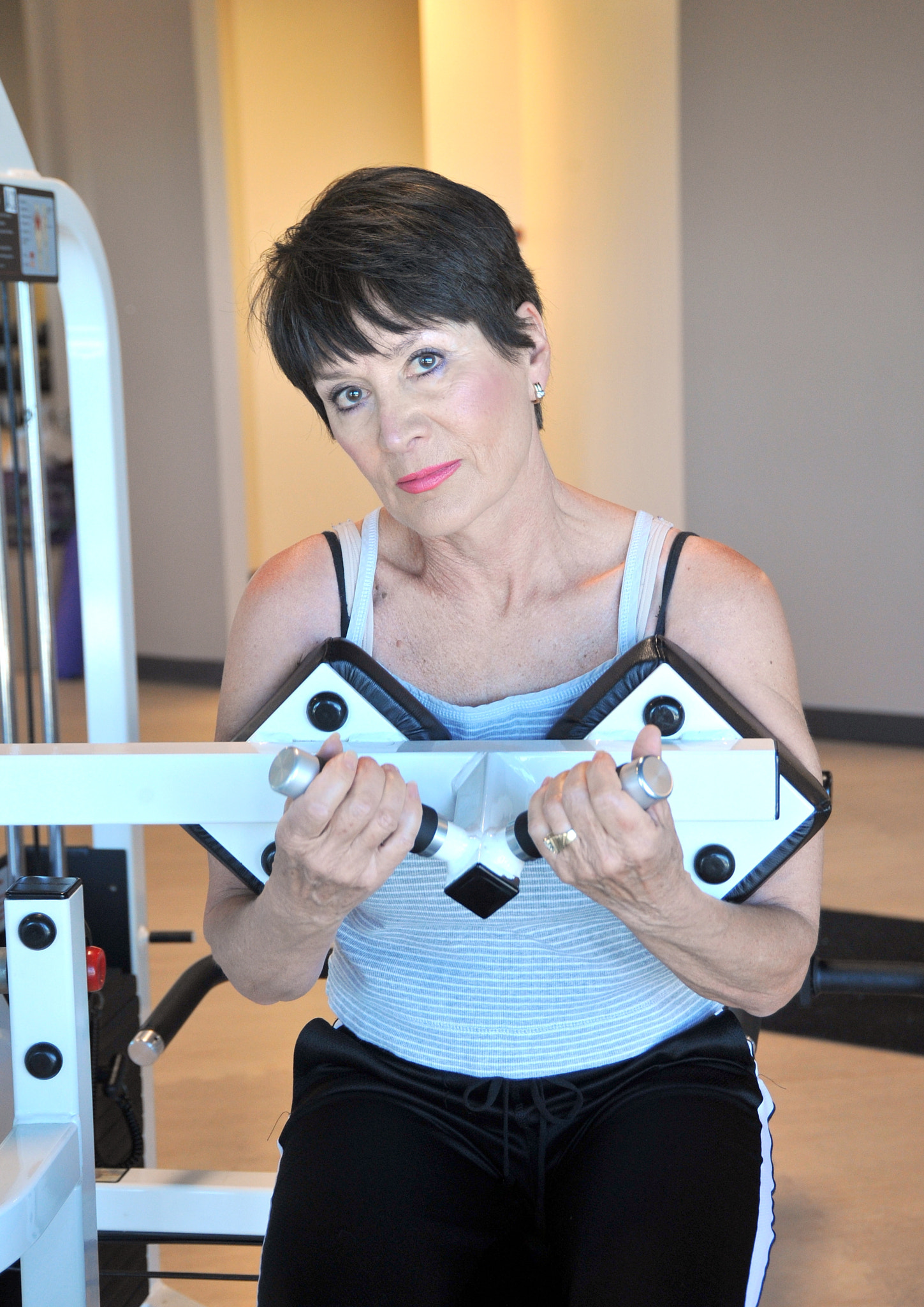 Nikon D3 sample photo. Female working out. photography