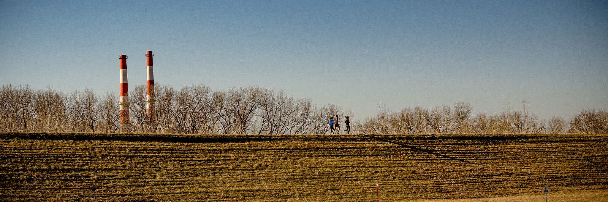 Olympus OM-D E-M10 II sample photo. Levee run #2 photography