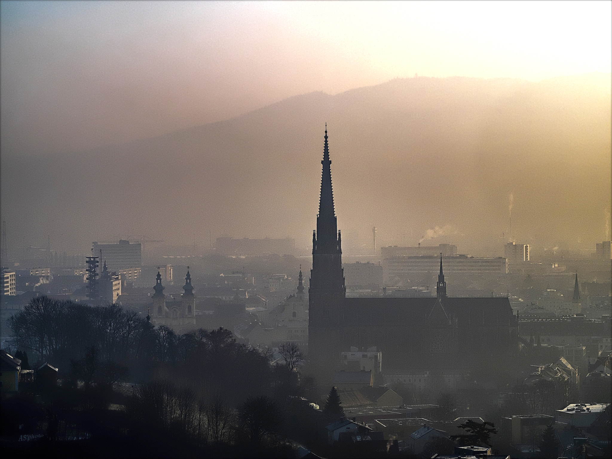Olympus OM-D E-M1 sample photo. Fog is in the city photography