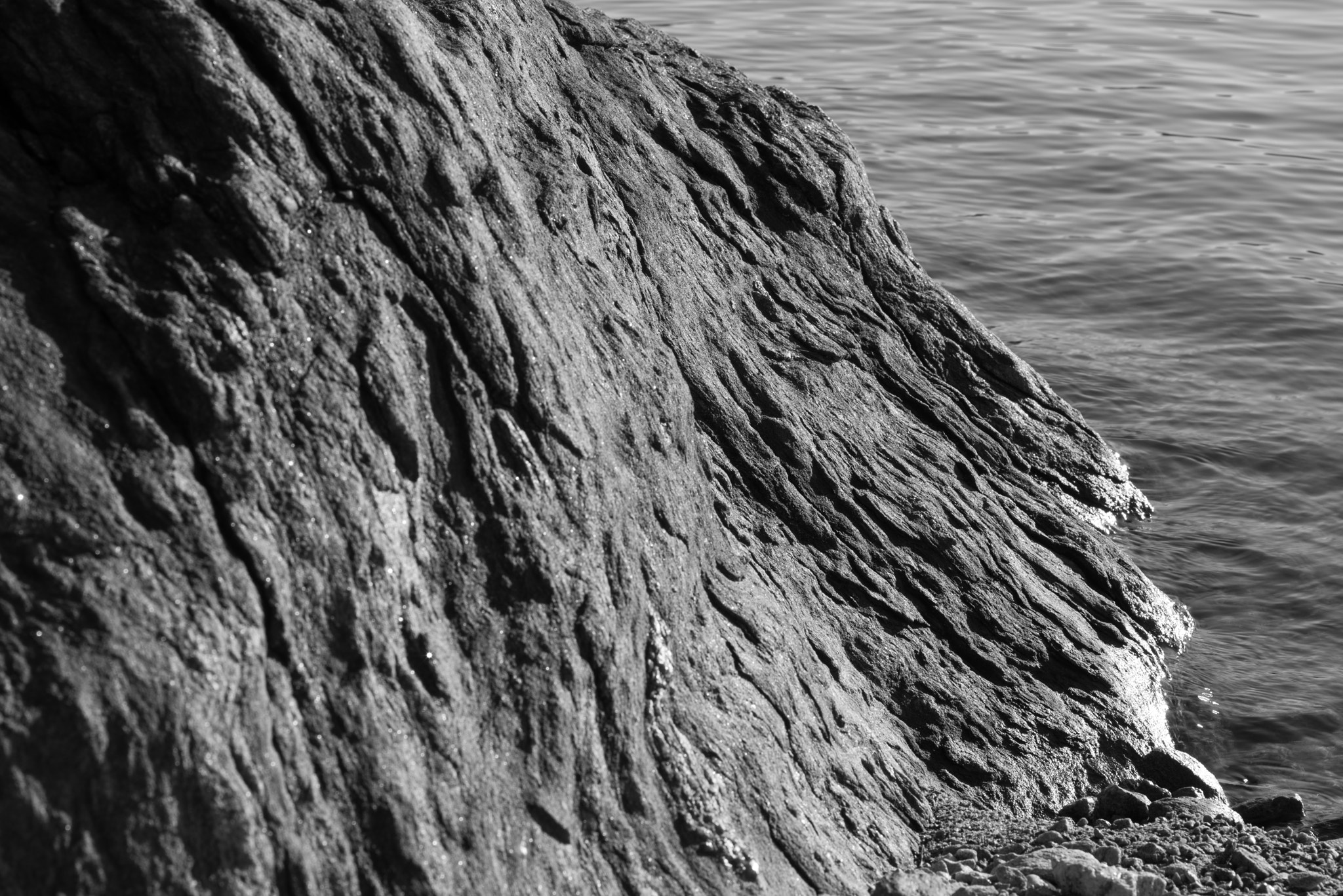 Pentax smc D-FA 100mm F2.8 Macro WR sample photo. Ripples of rocks and water photography
