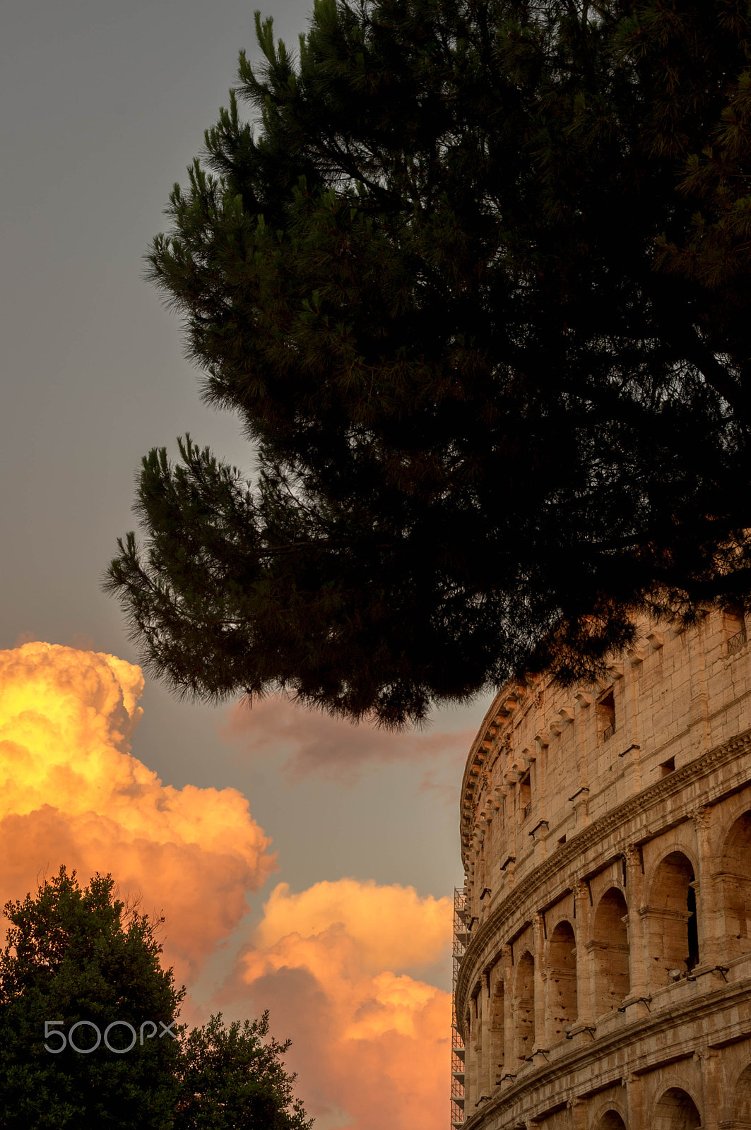 Pentax K-x sample photo. Colosseum - different angle photography