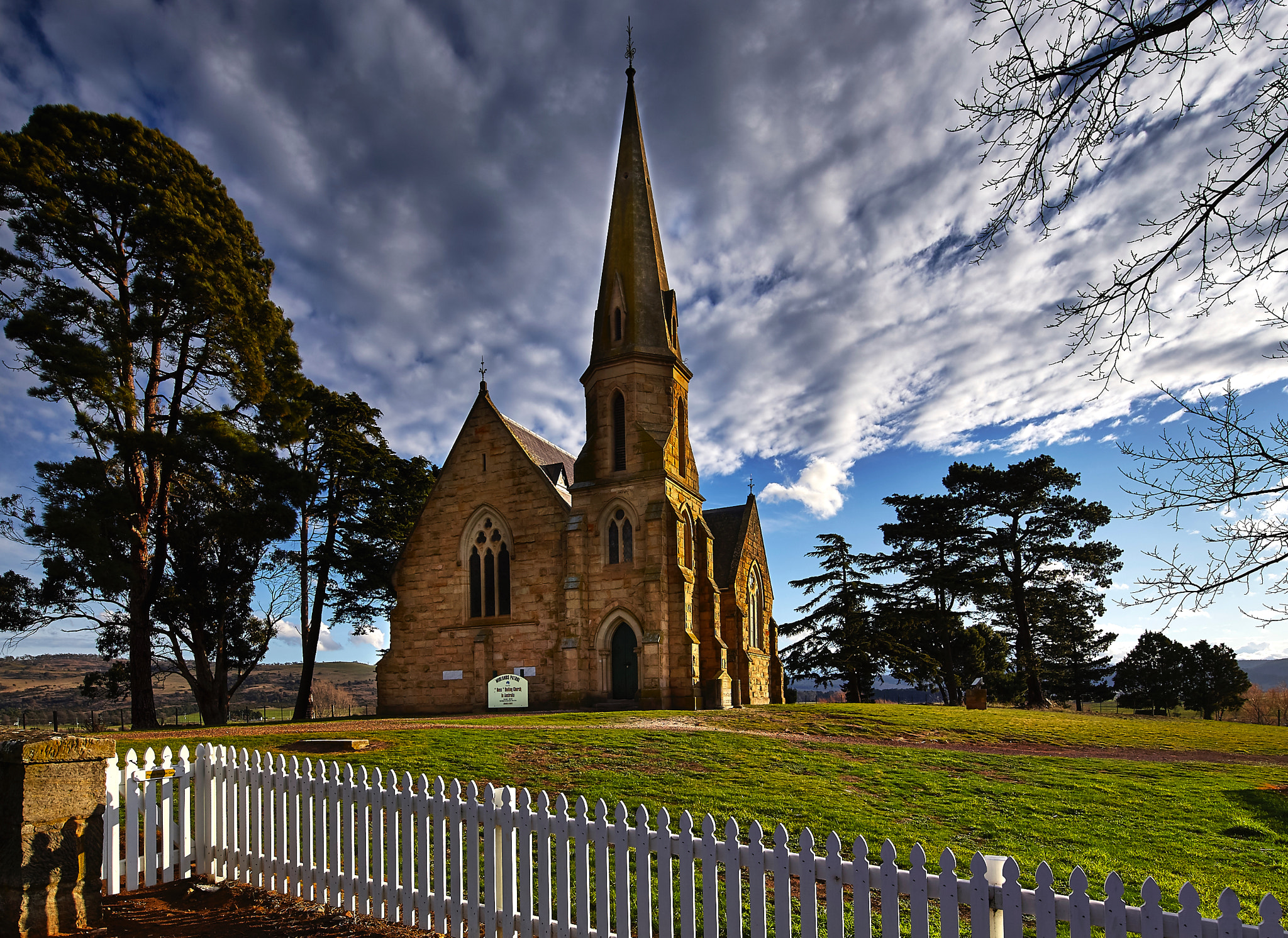 Canon EF 11-24mm F4L USM sample photo. Ancient church photography