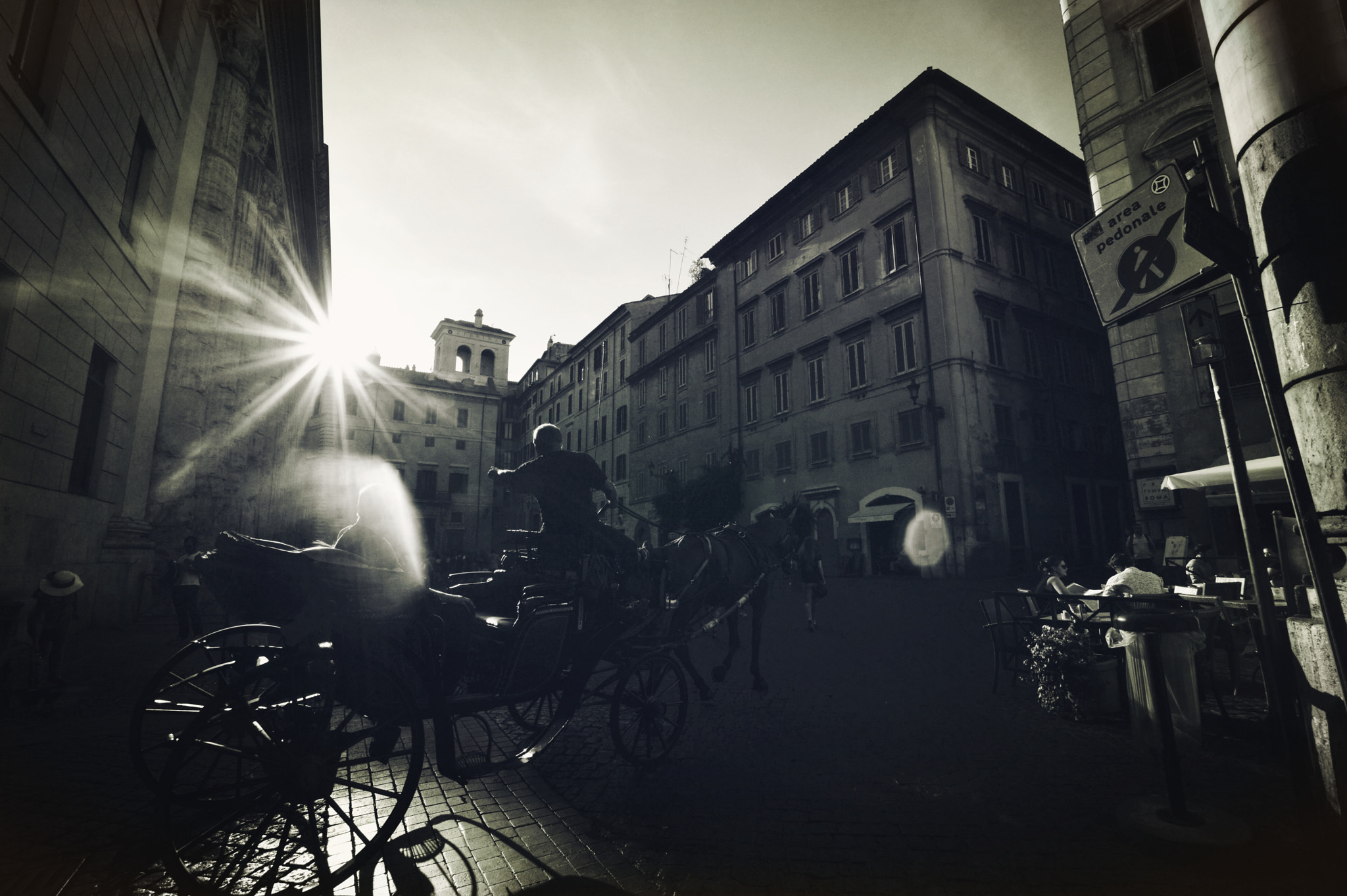 Nikon D3200 + Sigma 10-20mm F3.5 EX DC HSM sample photo. Carriage in rome photography