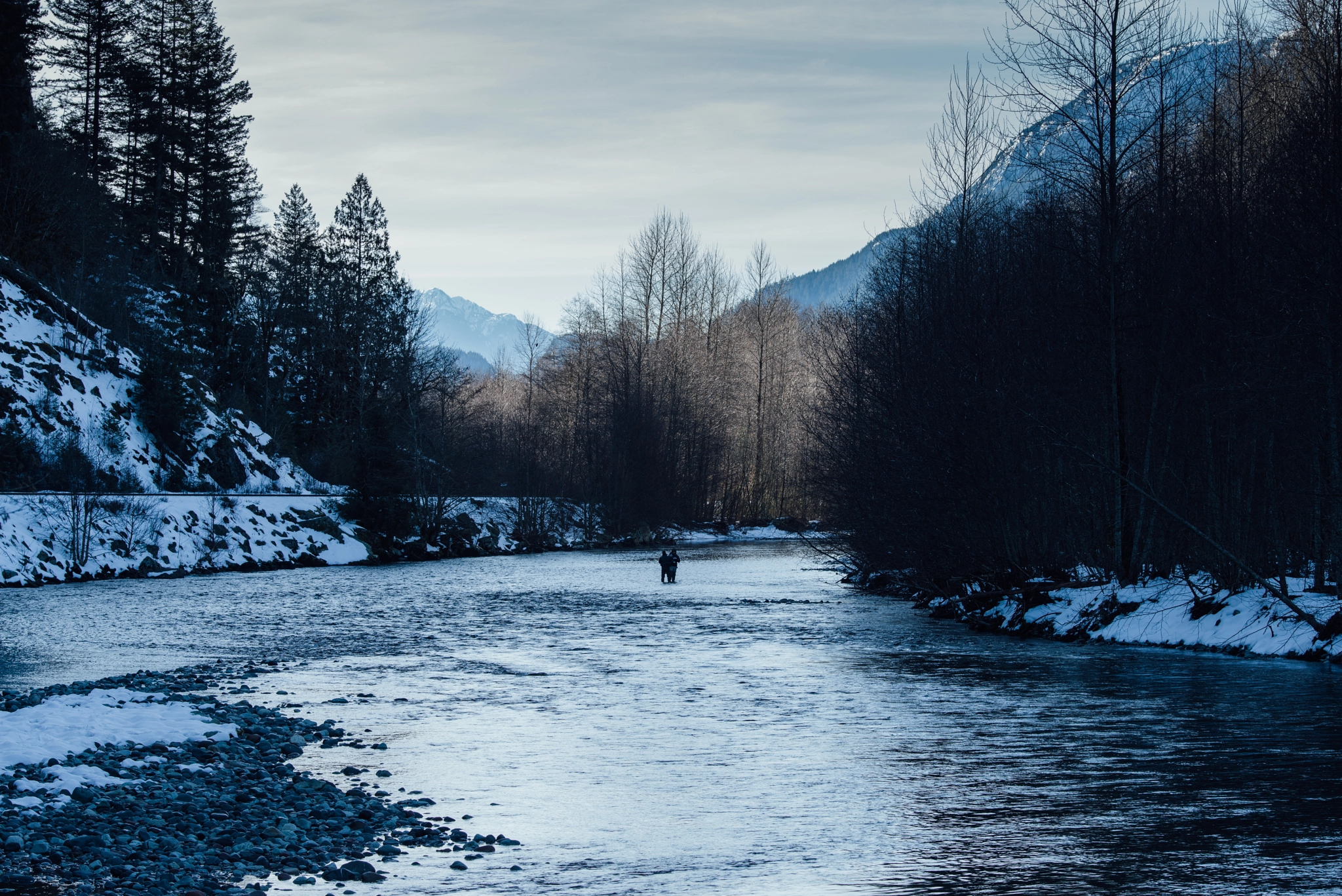 Pentax D FA* 70-200mm F2.8ED DC AW sample photo. Fly fishing among bald eagles photography