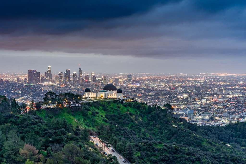 Sony a7 II + Sony FE 70-300mm F4.5-5.6 G OSS sample photo. Griffith observatory photography