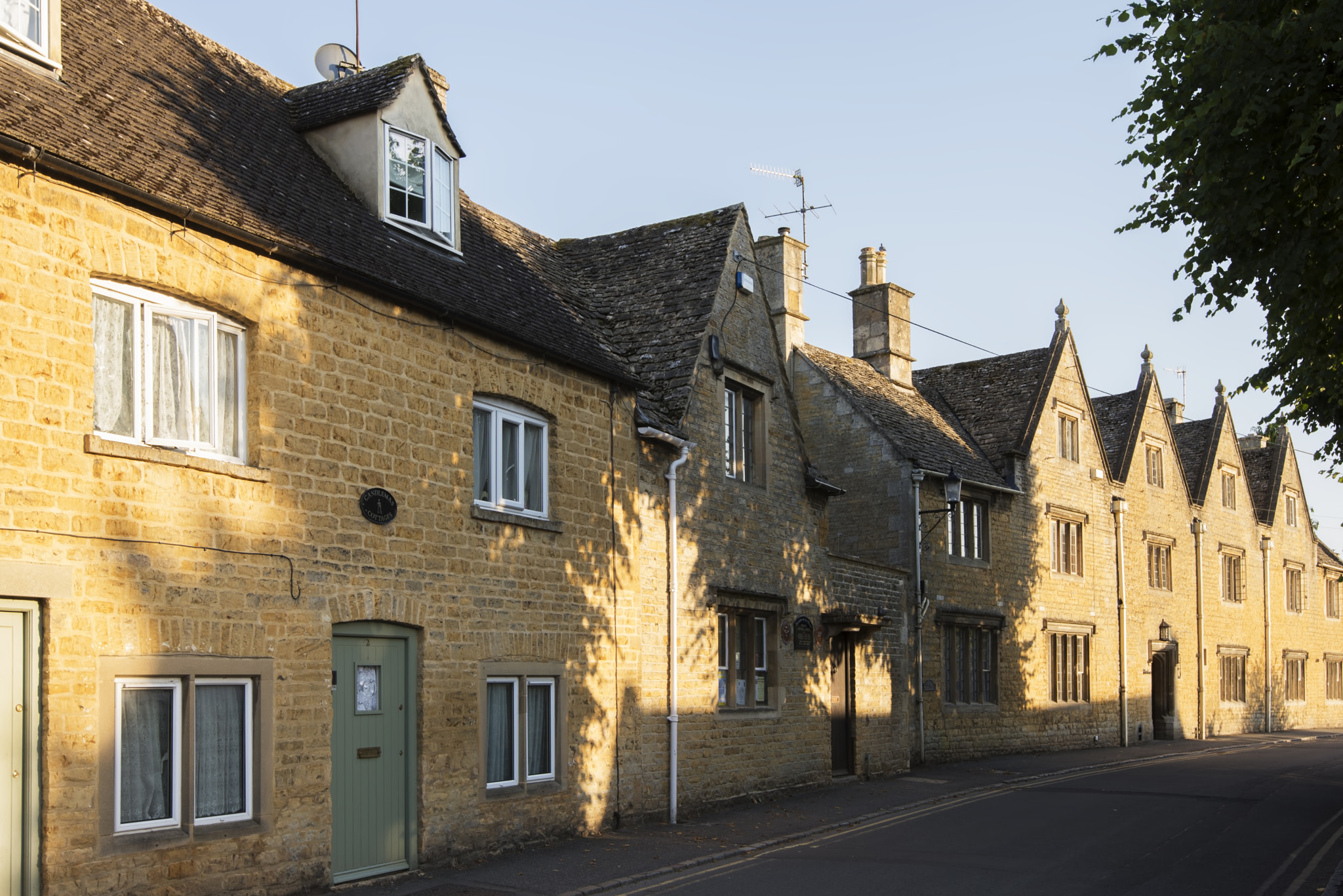 Nikon AF-S Nikkor 16-35mm F4G ED VR sample photo. Cotswold cottages (1) photography