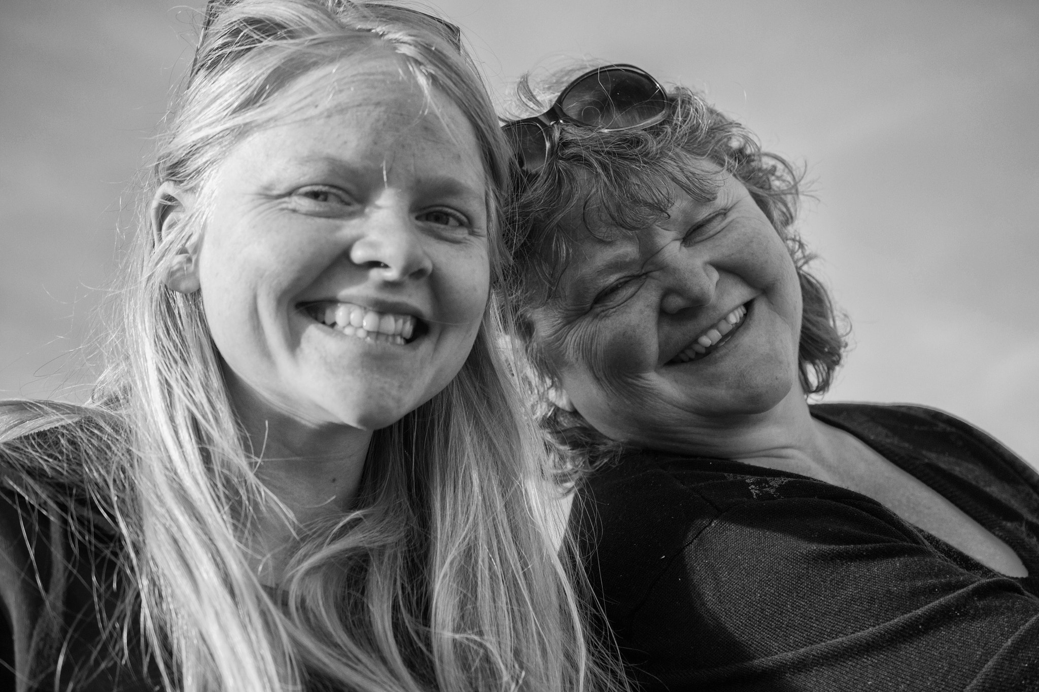 Nikon AF-S DX Micro Nikkor 40mm F2.8 sample photo. Mother & daughter photography