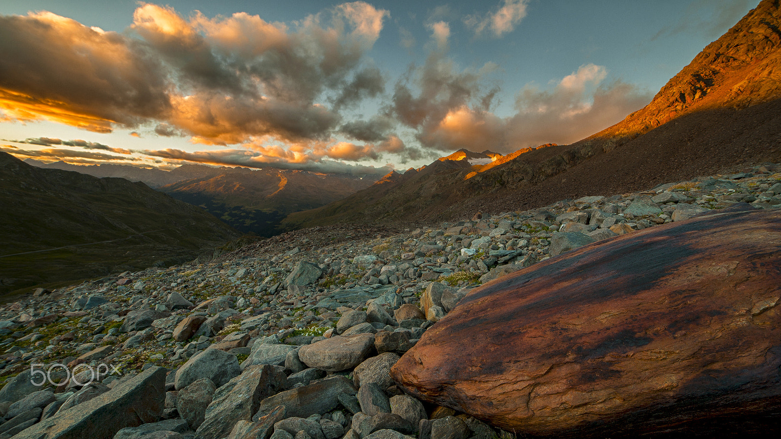 Samyang 14mm F2.8 ED AS IF UMC sample photo. Riders on the stones photography