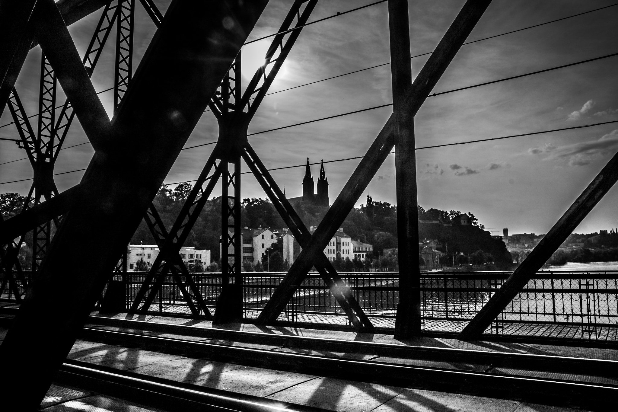 Canon EOS 500D (EOS Rebel T1i / EOS Kiss X3) sample photo. Railway bridge photography