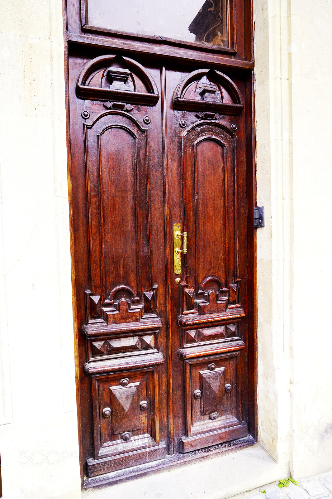 Sony a7 + Sony Vario Tessar T* FE 24-70mm F4 ZA OSS sample photo. Vintage decorative oriental turkish gate photography