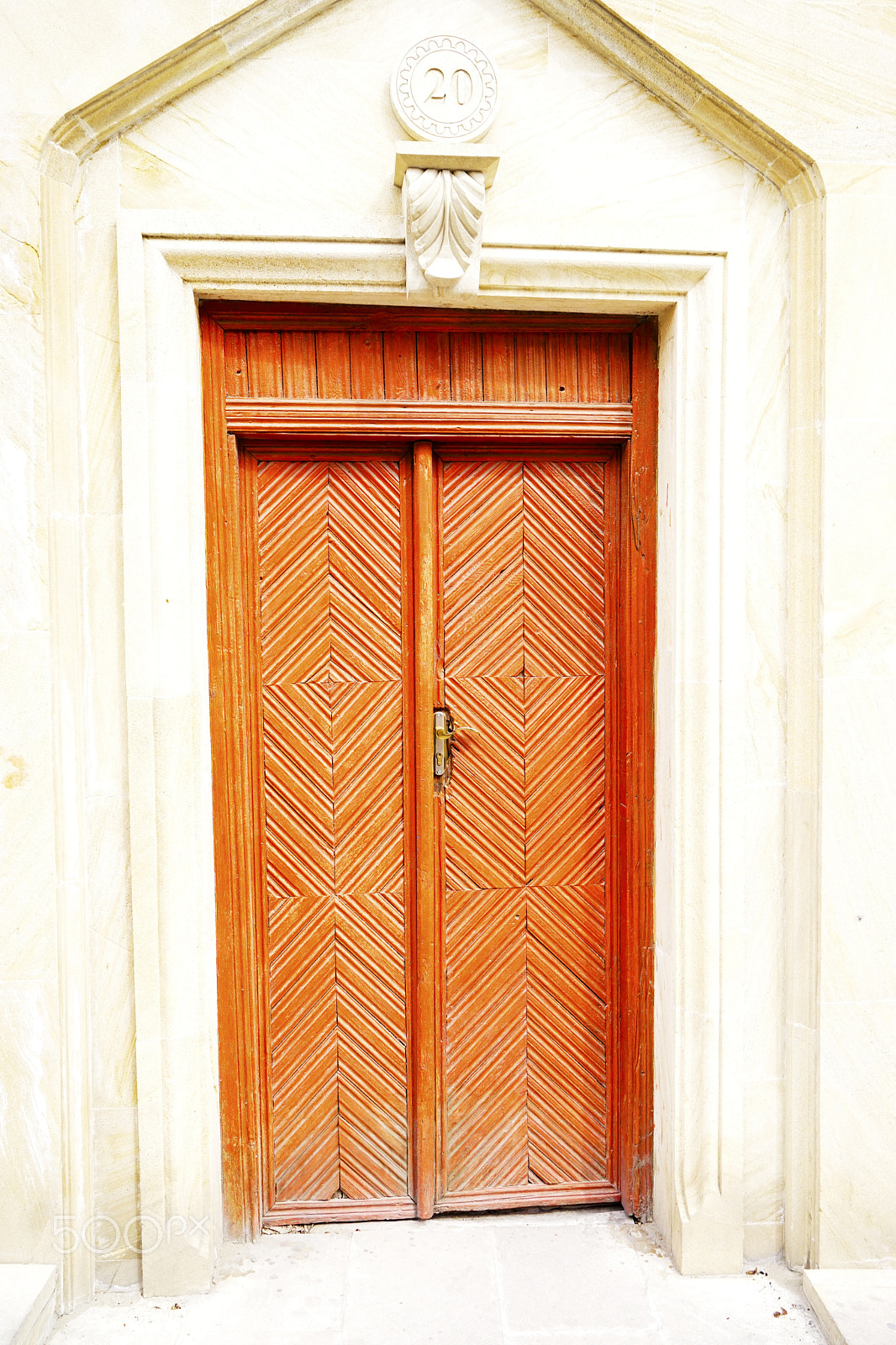 Sony a7 + Sony Vario Tessar T* FE 24-70mm F4 ZA OSS sample photo. Vintage decorative oriental turkish gate photography