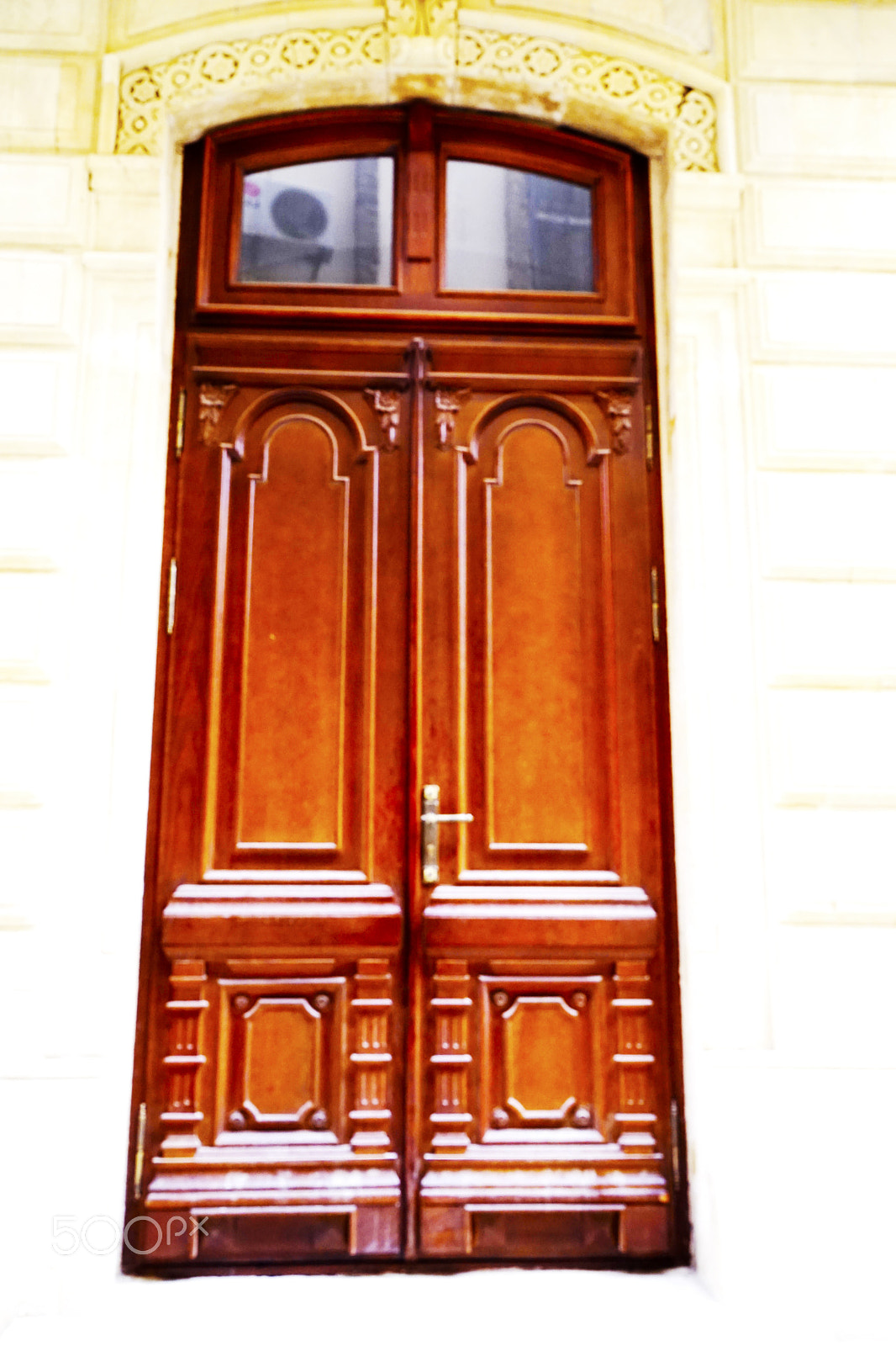 Sony a7 + Sony Vario Tessar T* FE 24-70mm F4 ZA OSS sample photo. Vintage decorative oriental turkish gate photography