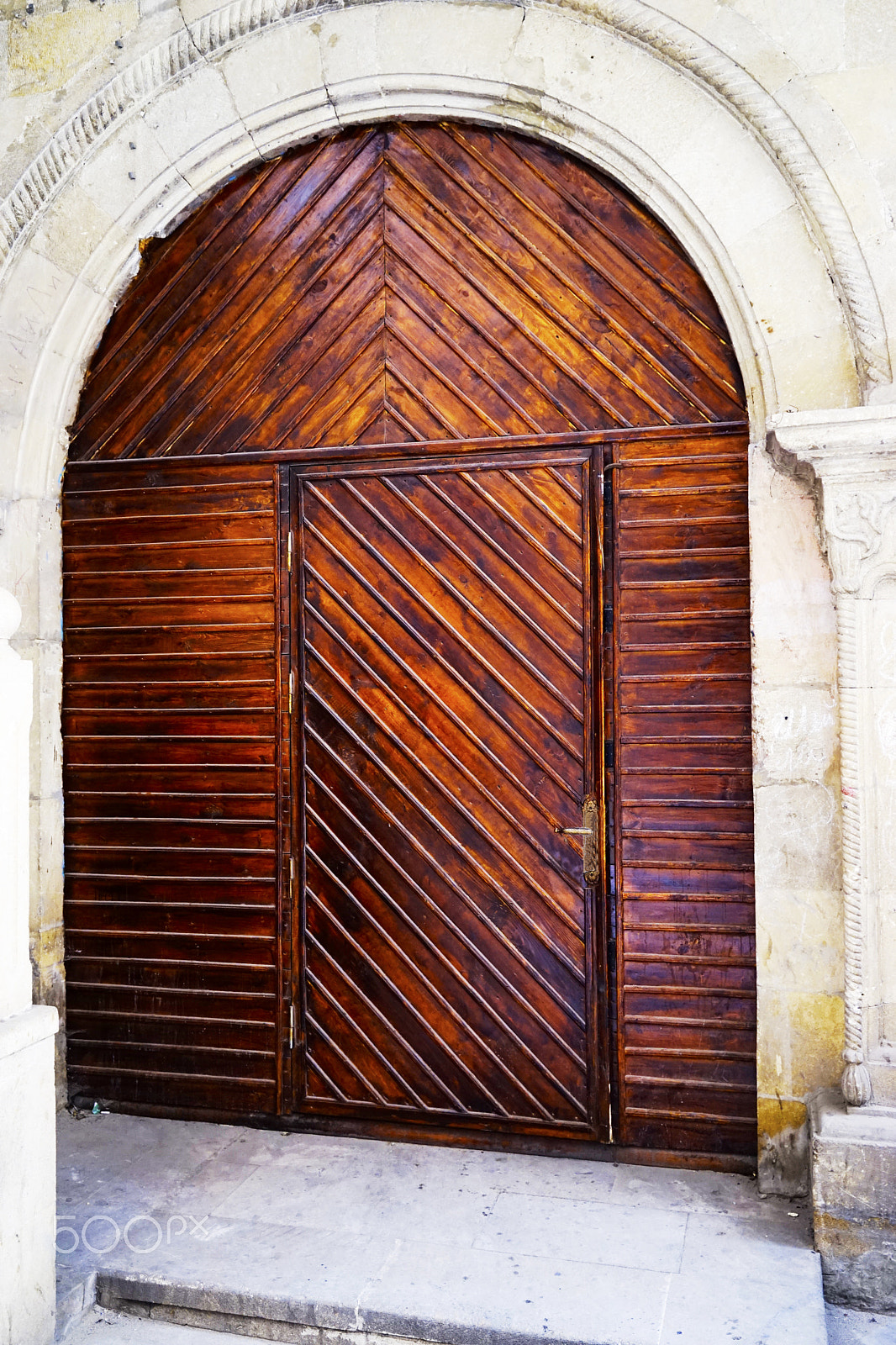 Sony a7 + Sony Vario Tessar T* FE 24-70mm F4 ZA OSS sample photo. Vintage decorative oriental turkish gate photography