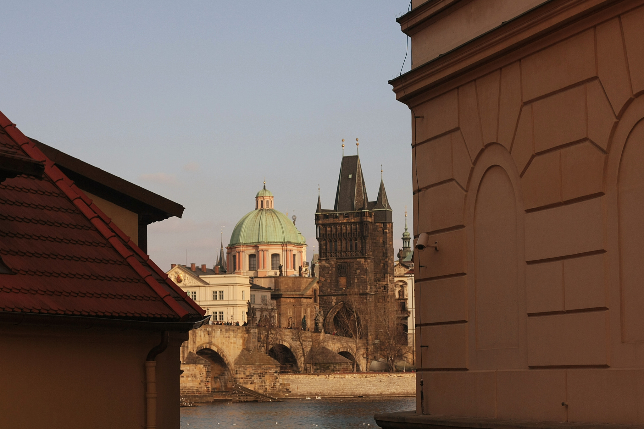 Canon EOS 1000D (EOS Digital Rebel XS / EOS Kiss F) + Canon EF 50mm F1.8 II sample photo. Prague 4 photography
