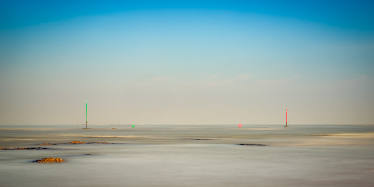 Nikon AF-S Nikkor 28-70mm F2.8 ED-IF sample photo. Les balises de chenal photography