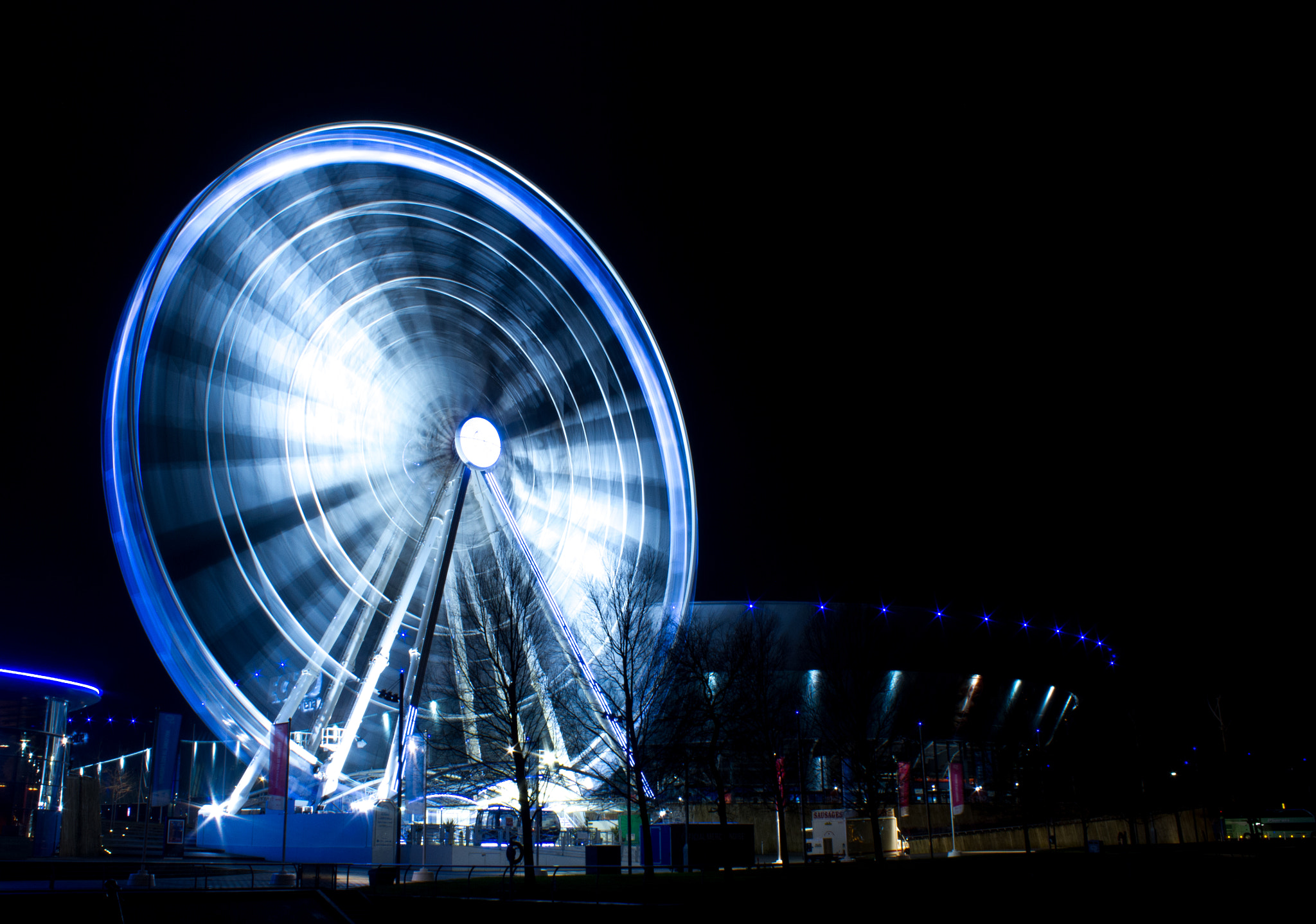 Canon EF-S 18-55mm F3.5-5.6 III sample photo. Wheel long exposure photography