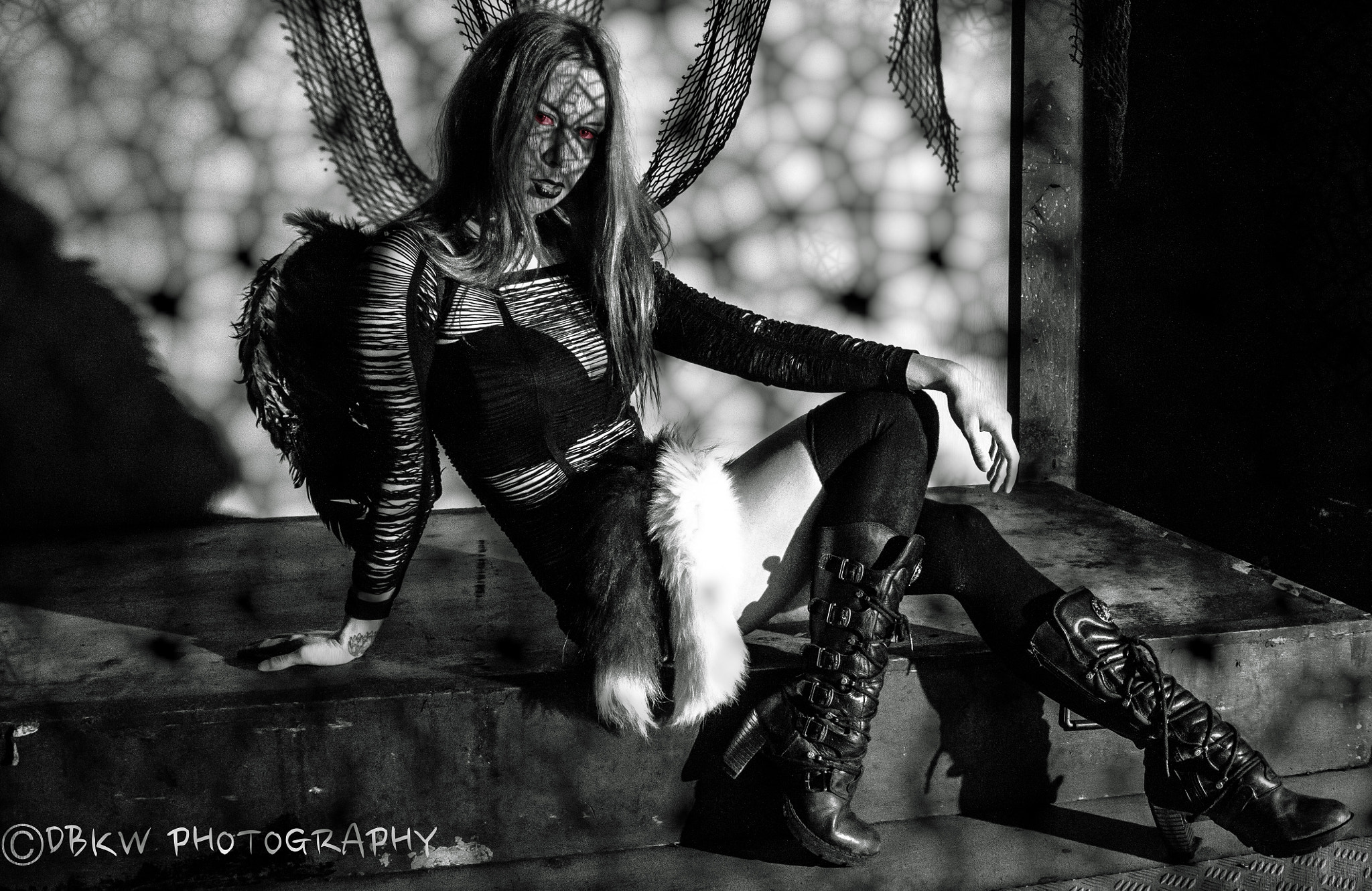 Canon EOS 600D (Rebel EOS T3i / EOS Kiss X5) + Canon EF 17-40mm F4L USM sample photo. Dark angel photography