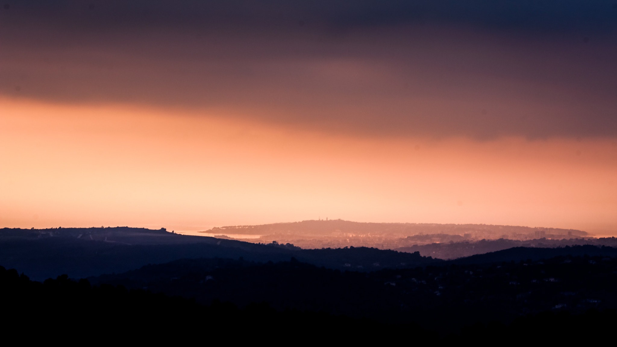 Canon EF-S 55-250mm F4-5.6 IS STM sample photo. Orange sunrise on french riviera photography