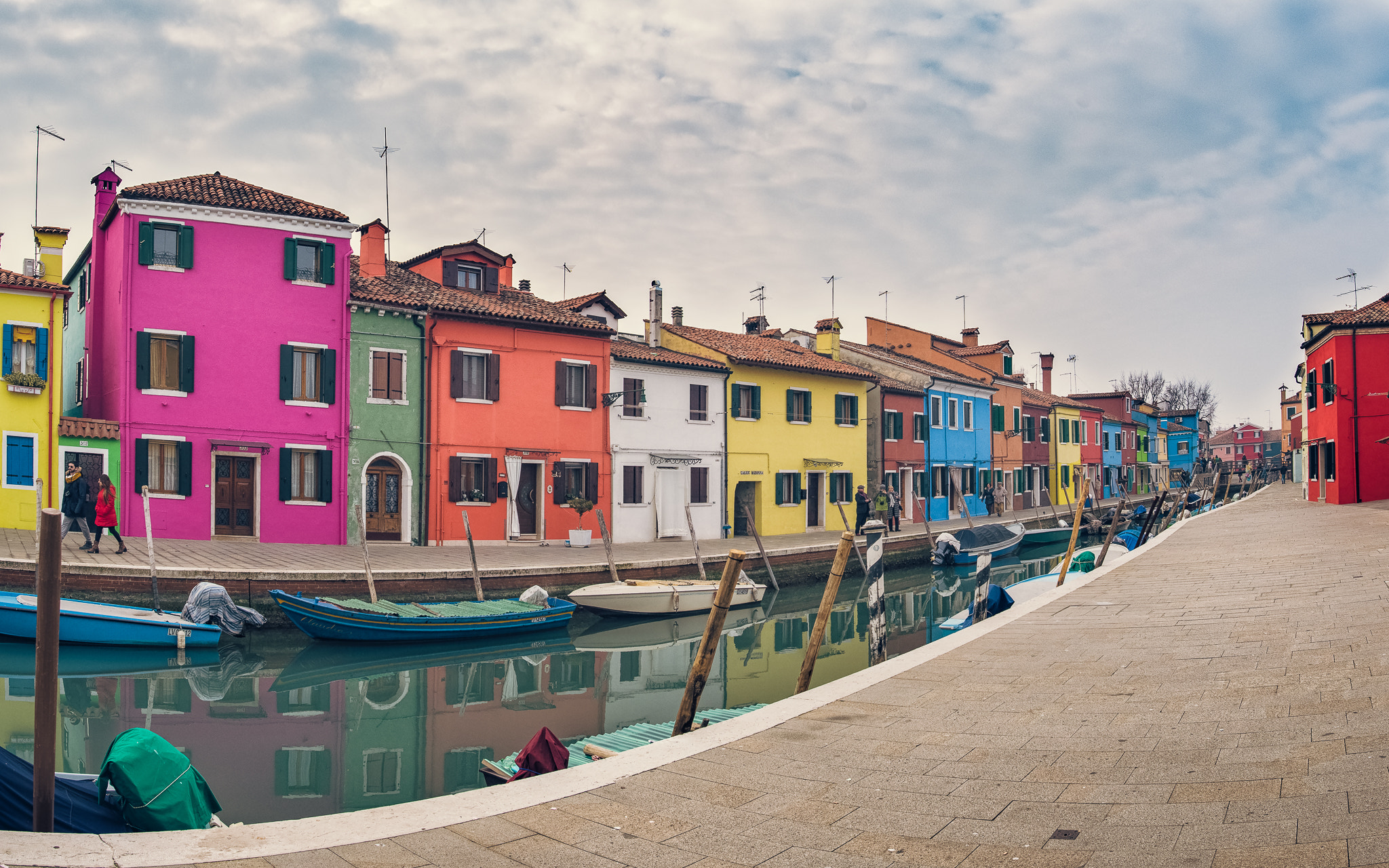 Nikon D610 + Nikon AF-S Nikkor 20mm F1.8G ED sample photo. Houses of burano photography