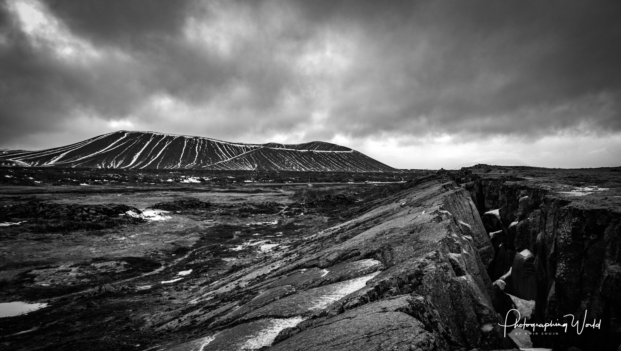 Summilux-M 1:1.4/28 ASPH. sample photo. Volcano and fault line.. photography