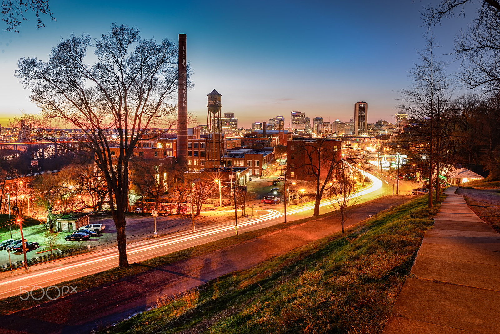 Nikon D610 + Nikon AF-S Nikkor 28mm F1.8G sample photo. Sunset from libby hill park photography