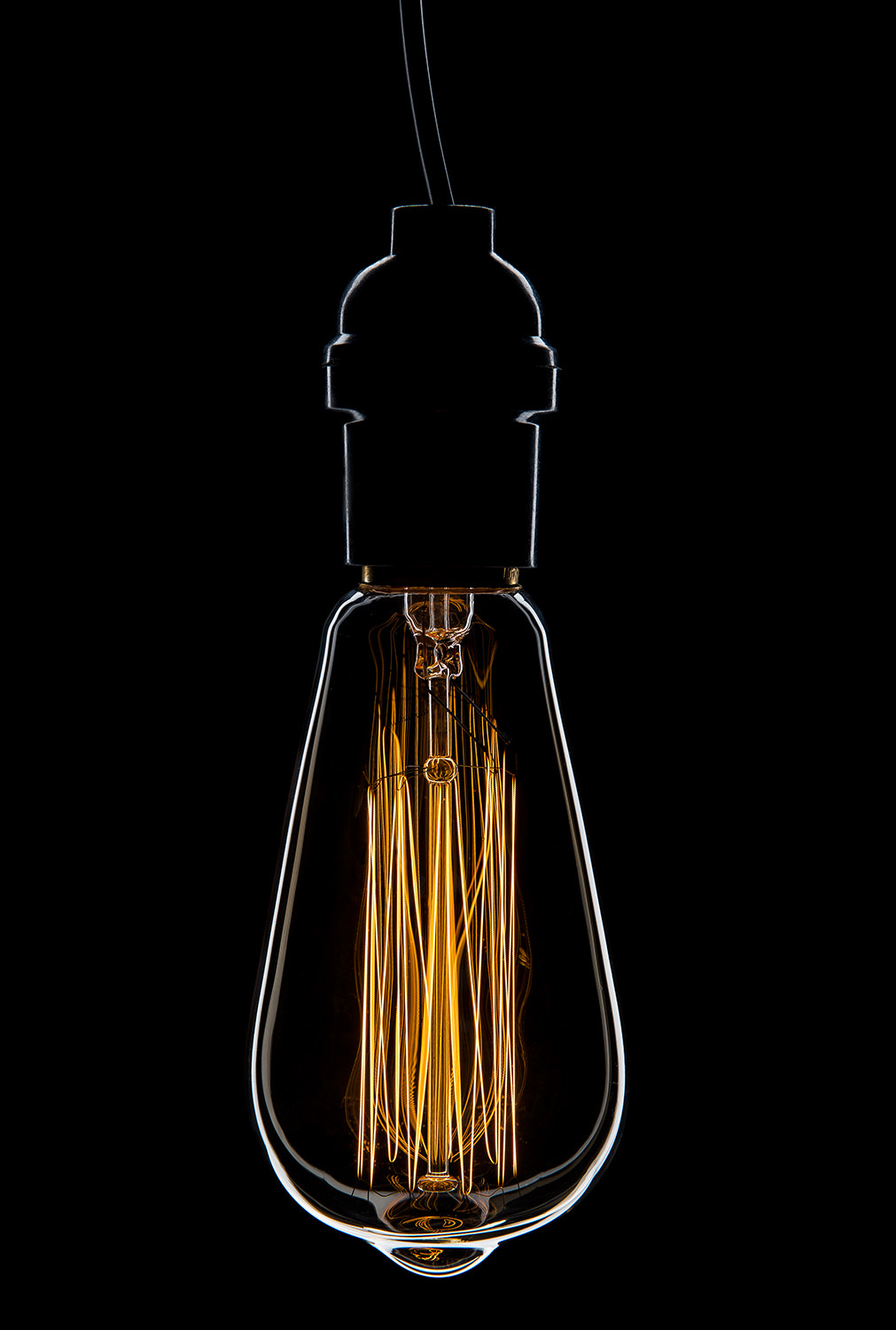 Nikon D610 + Sigma 24-105mm F4 DG OS HSM Art sample photo. (low)light photography