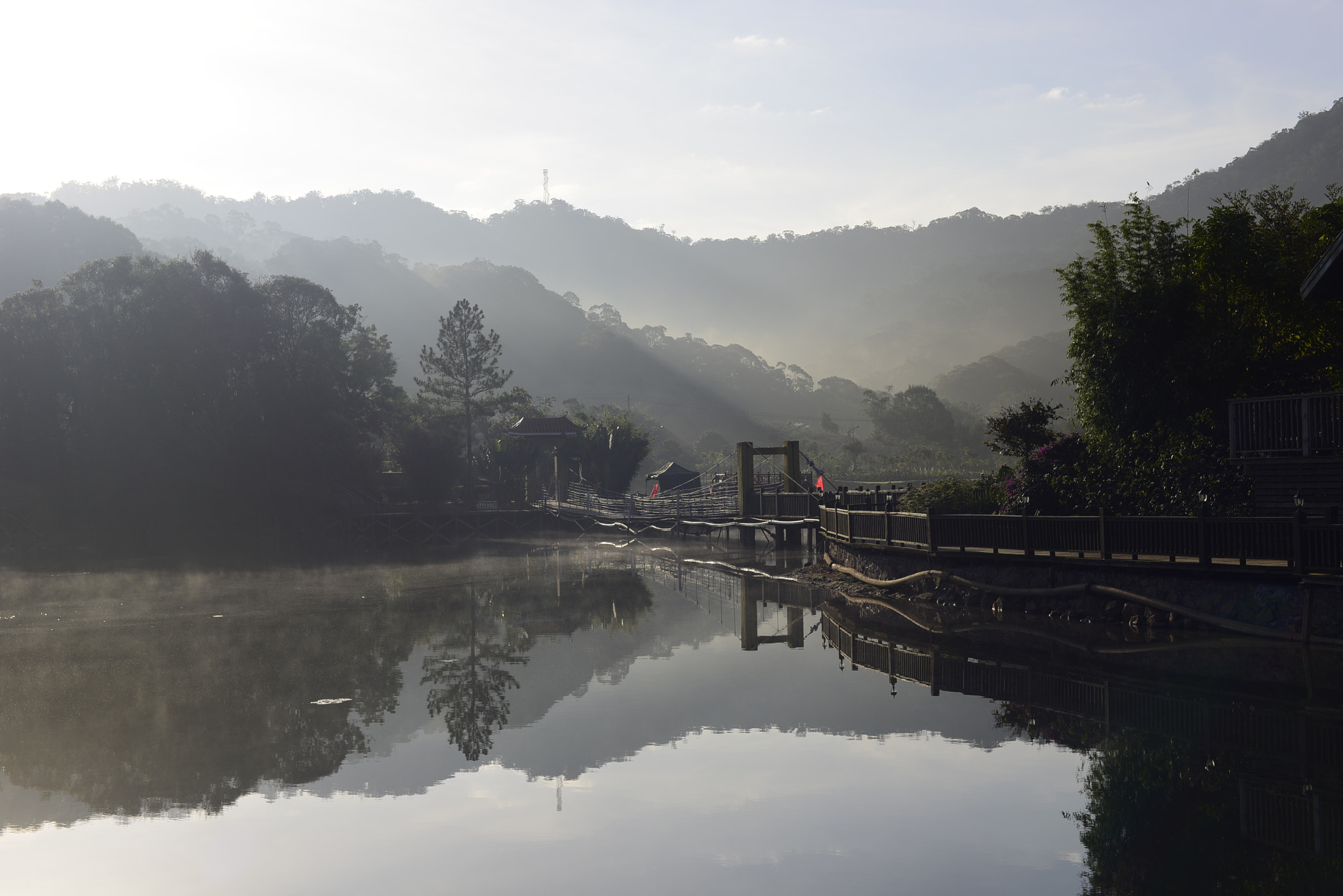 Nikon D800E + Nikon AF Nikkor 50mm F1.4D sample photo. Chain bridge铁索桥 photography