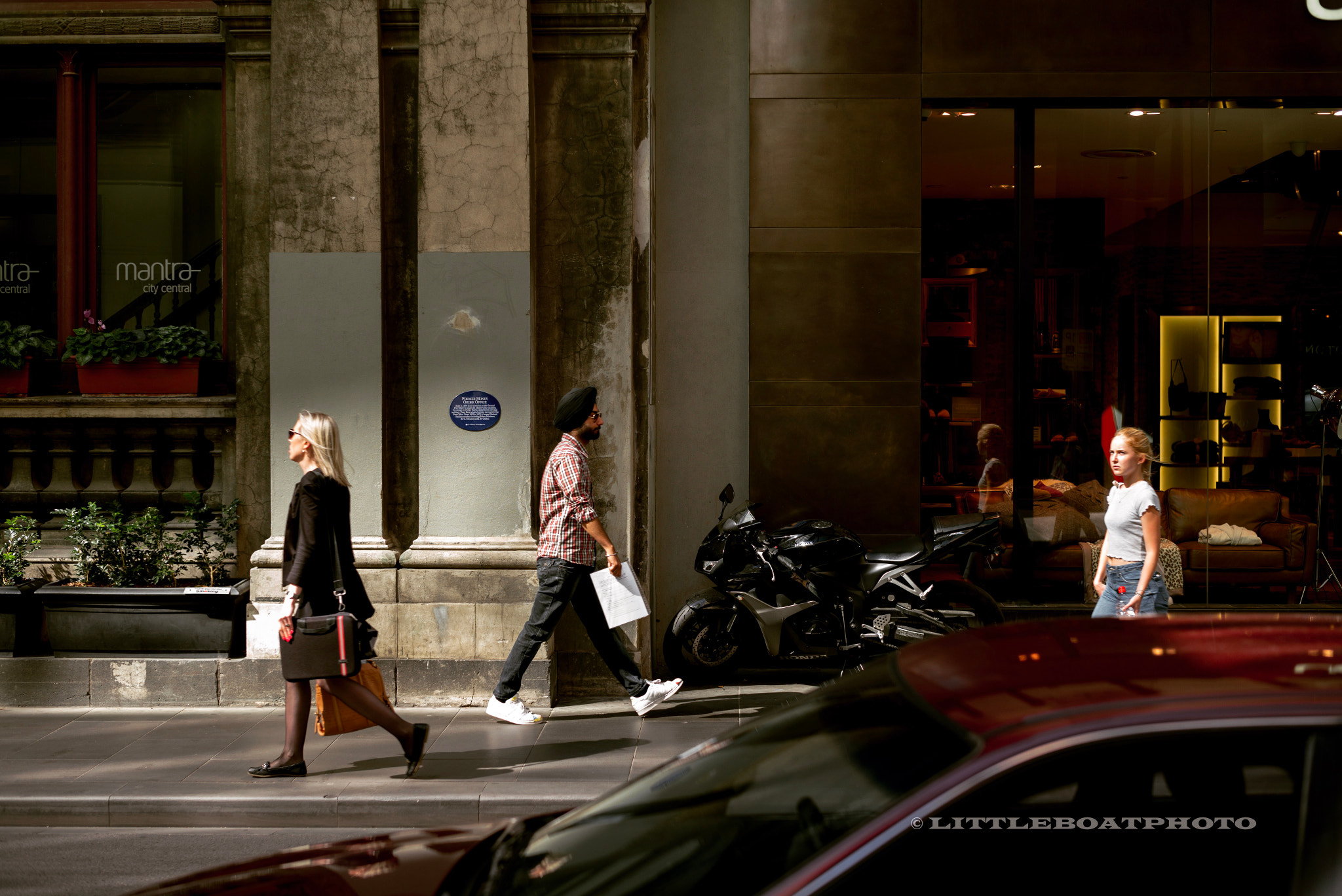 Leica Summilux-M 50mm F1.4 ASPH sample photo. Street photography