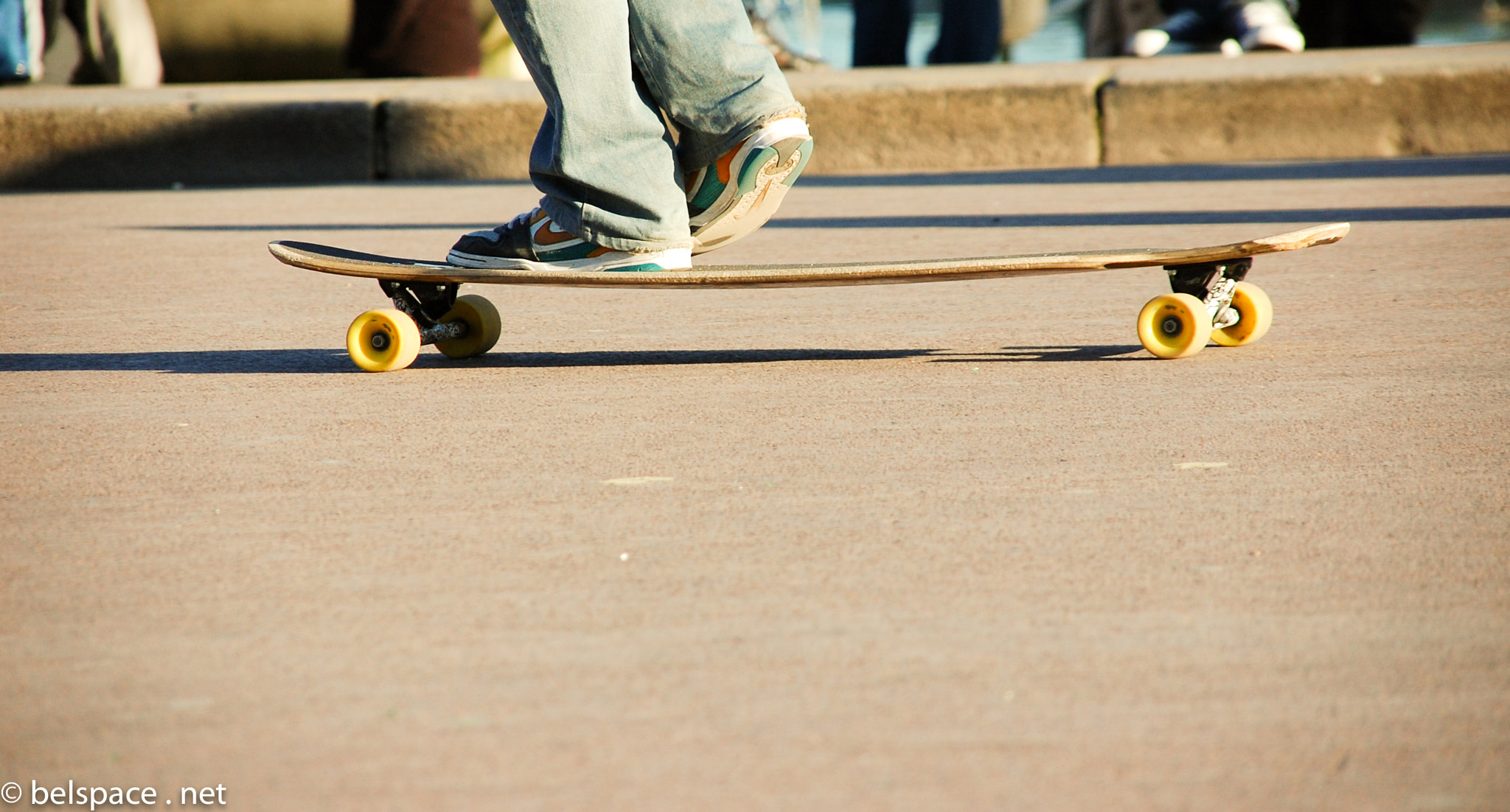 Nikon D40 + Sigma 18-200mm F3.5-6.3 DC sample photo. Skate photography