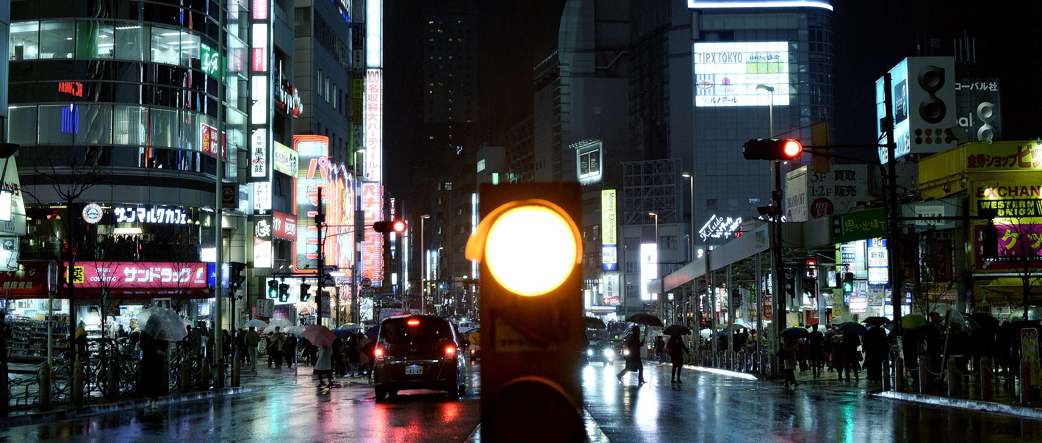 Nikon Df sample photo. Rainy shinjuku photography