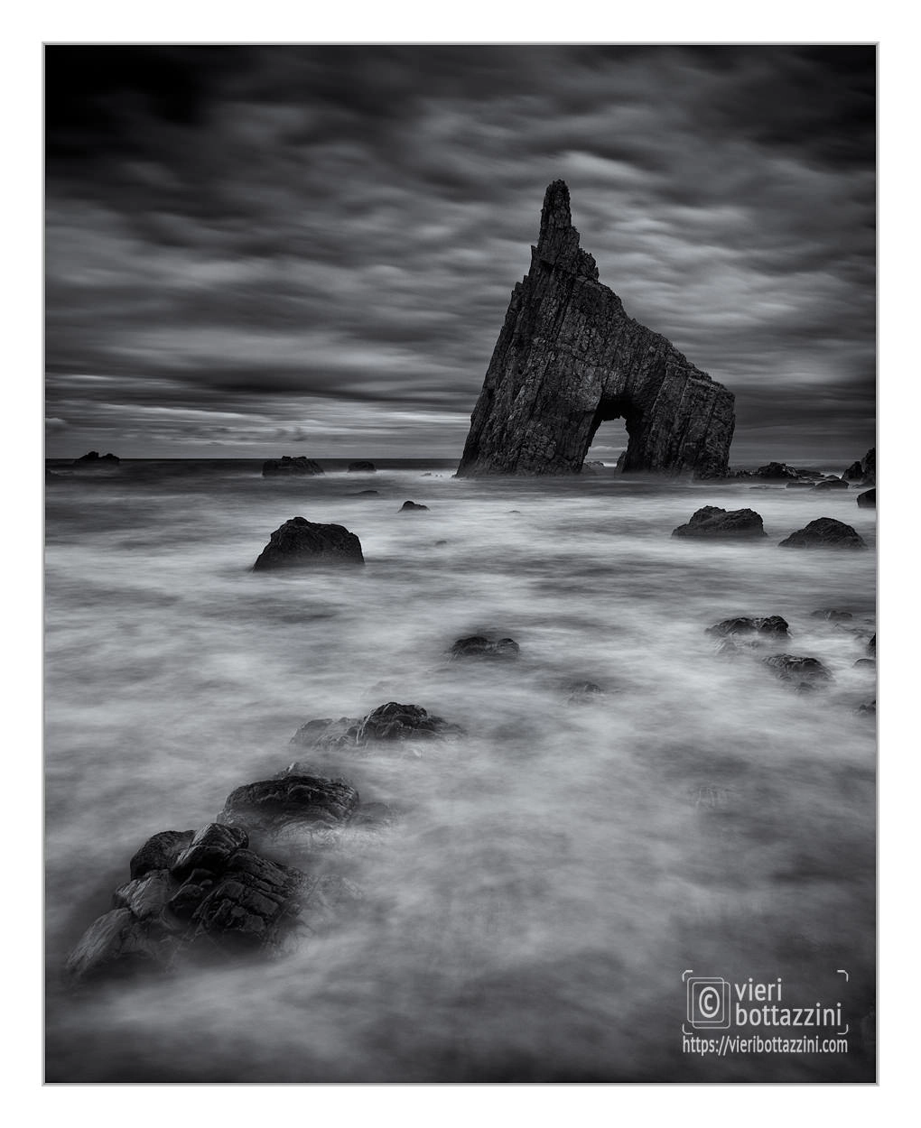 Summarit-S 35 sample photo. The arch, playa de campiecho photography