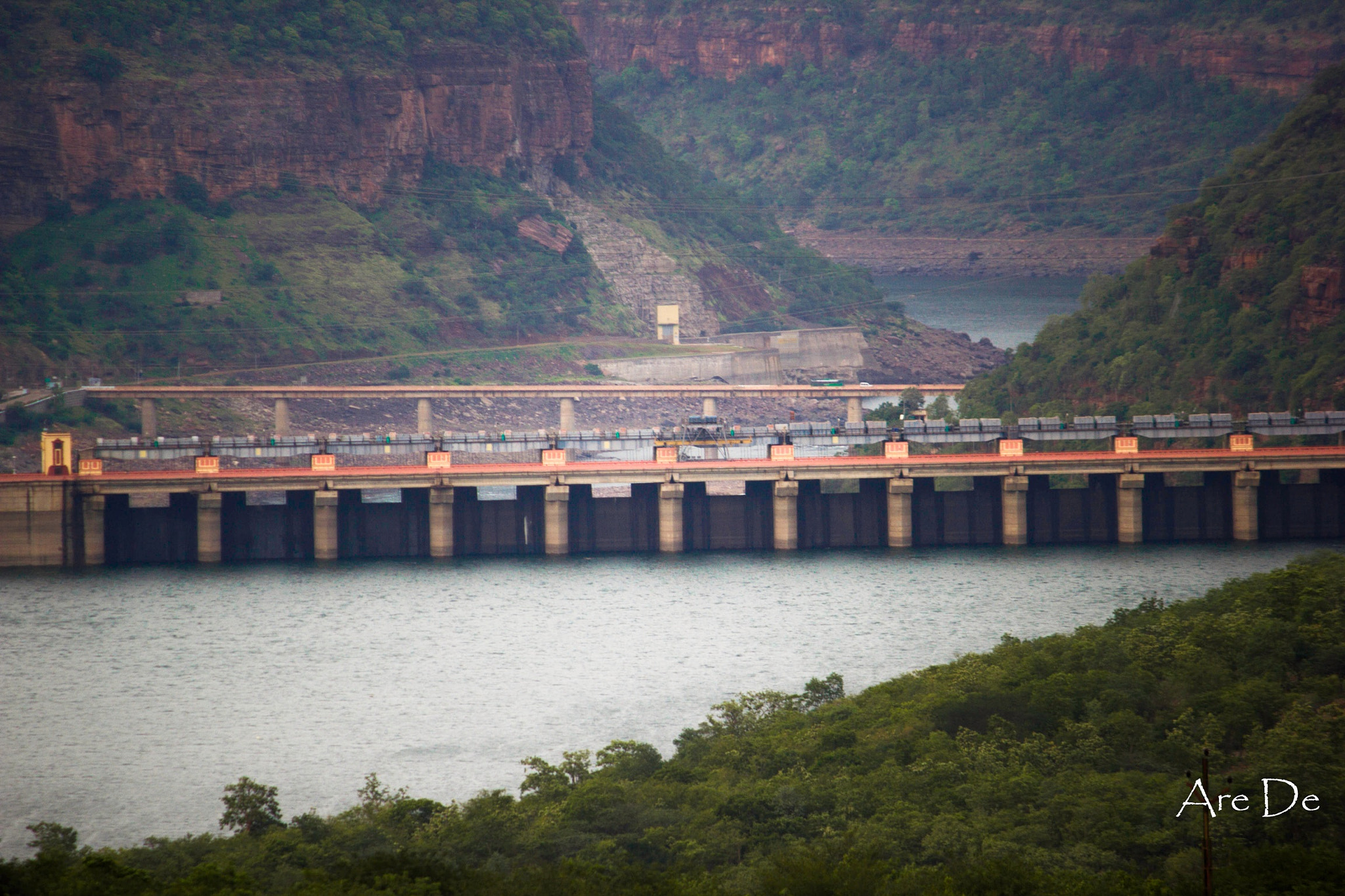 Canon EOS 550D (EOS Rebel T2i / EOS Kiss X4) sample photo. Behind gates of srisailam dam photography
