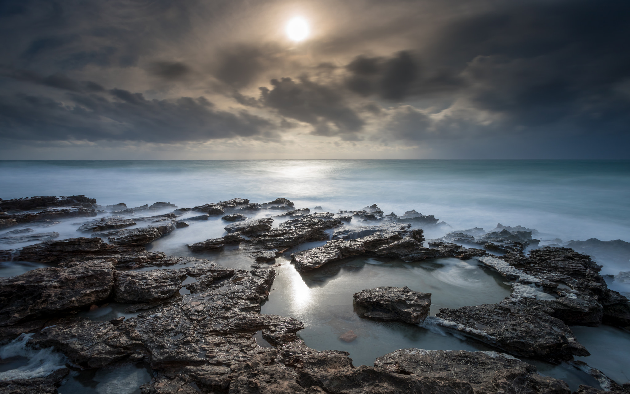 Canon EF 17-40mm F4L USM sample photo. Rocks photography