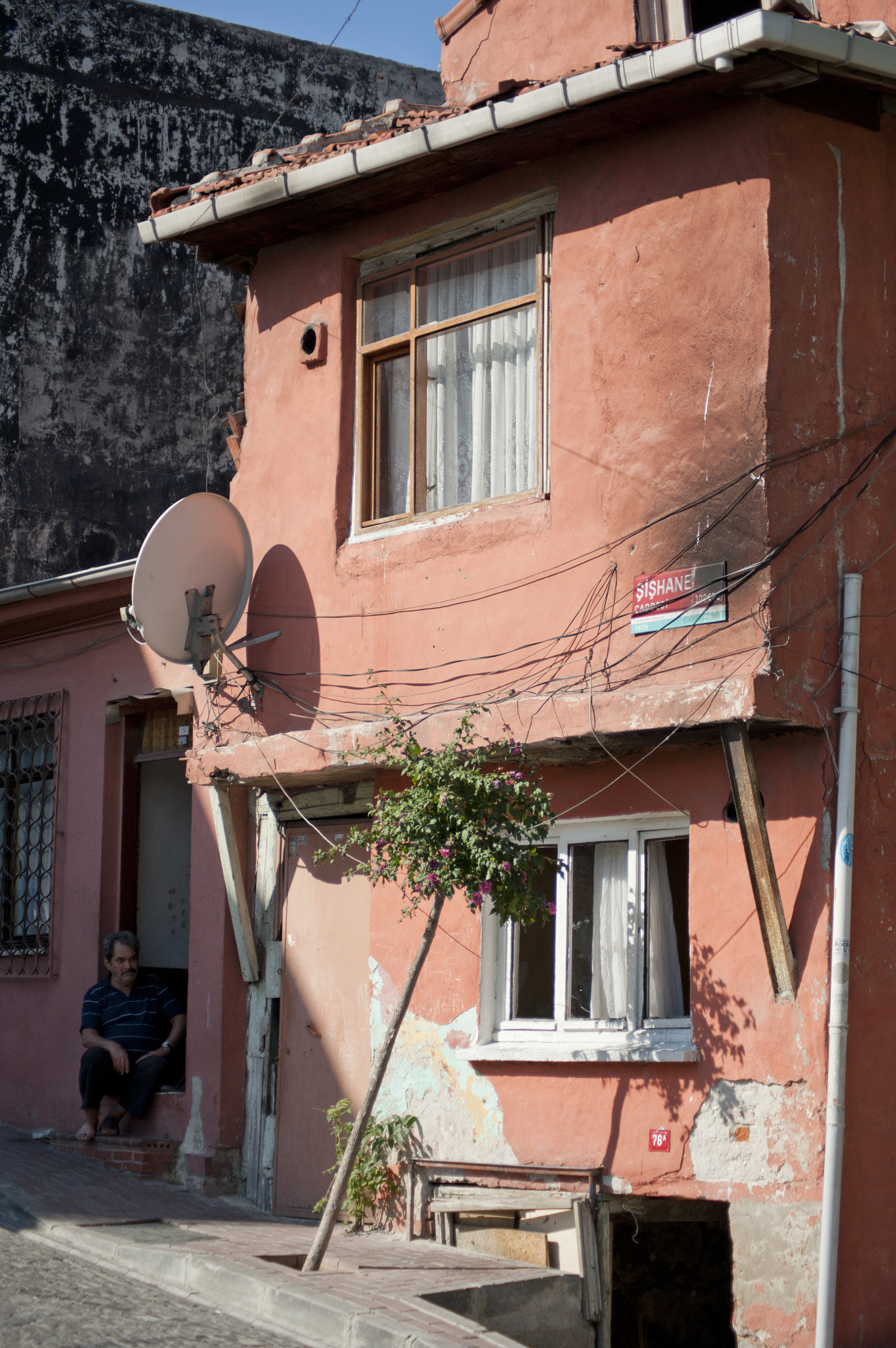 Nikon D700 sample photo. On the threshold photography