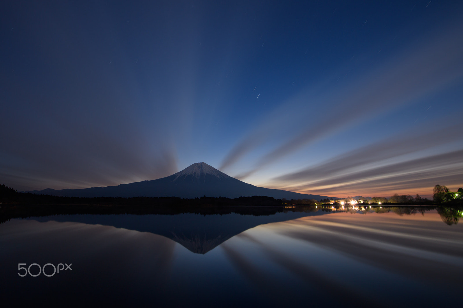 Nikon AF-S Nikkor 14-24mm F2.8G ED sample photo. Thousand hands photography