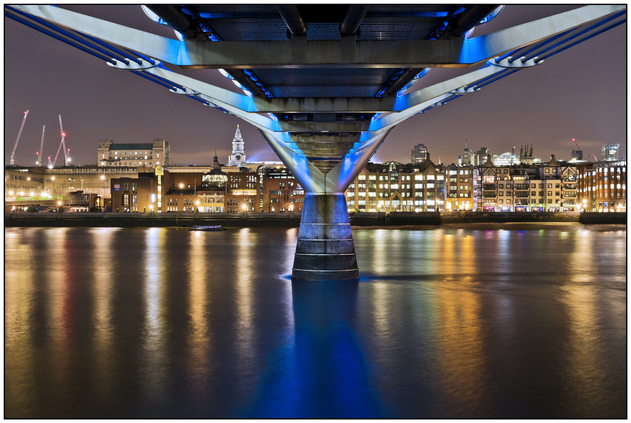 Canon EF-M 11-22mm F4-5.6 IS STM sample photo. Under the millennium bridge, london. photography