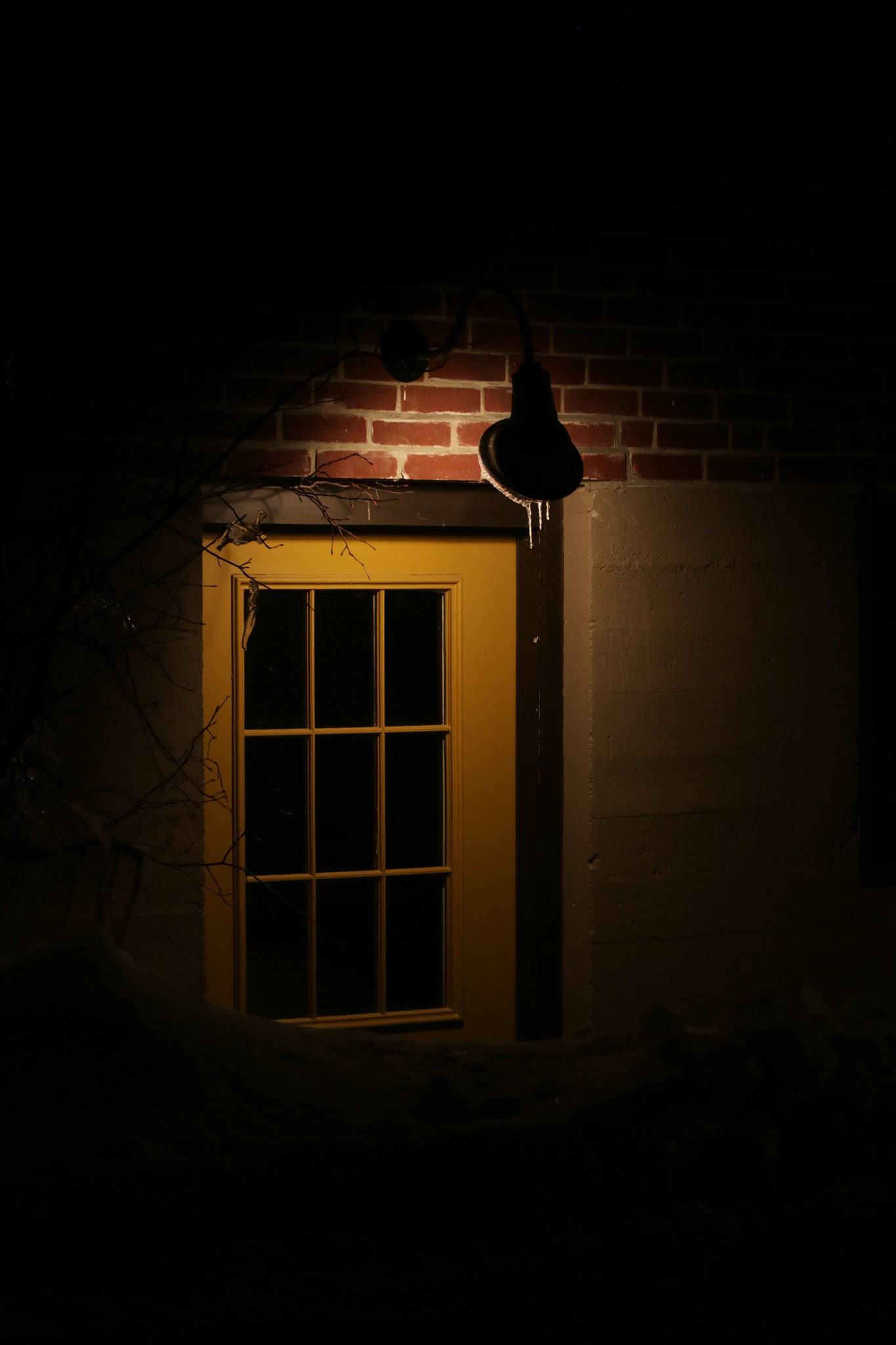 Canon EF 70-300mm F4-5.6 IS USM sample photo. The lit door photography
